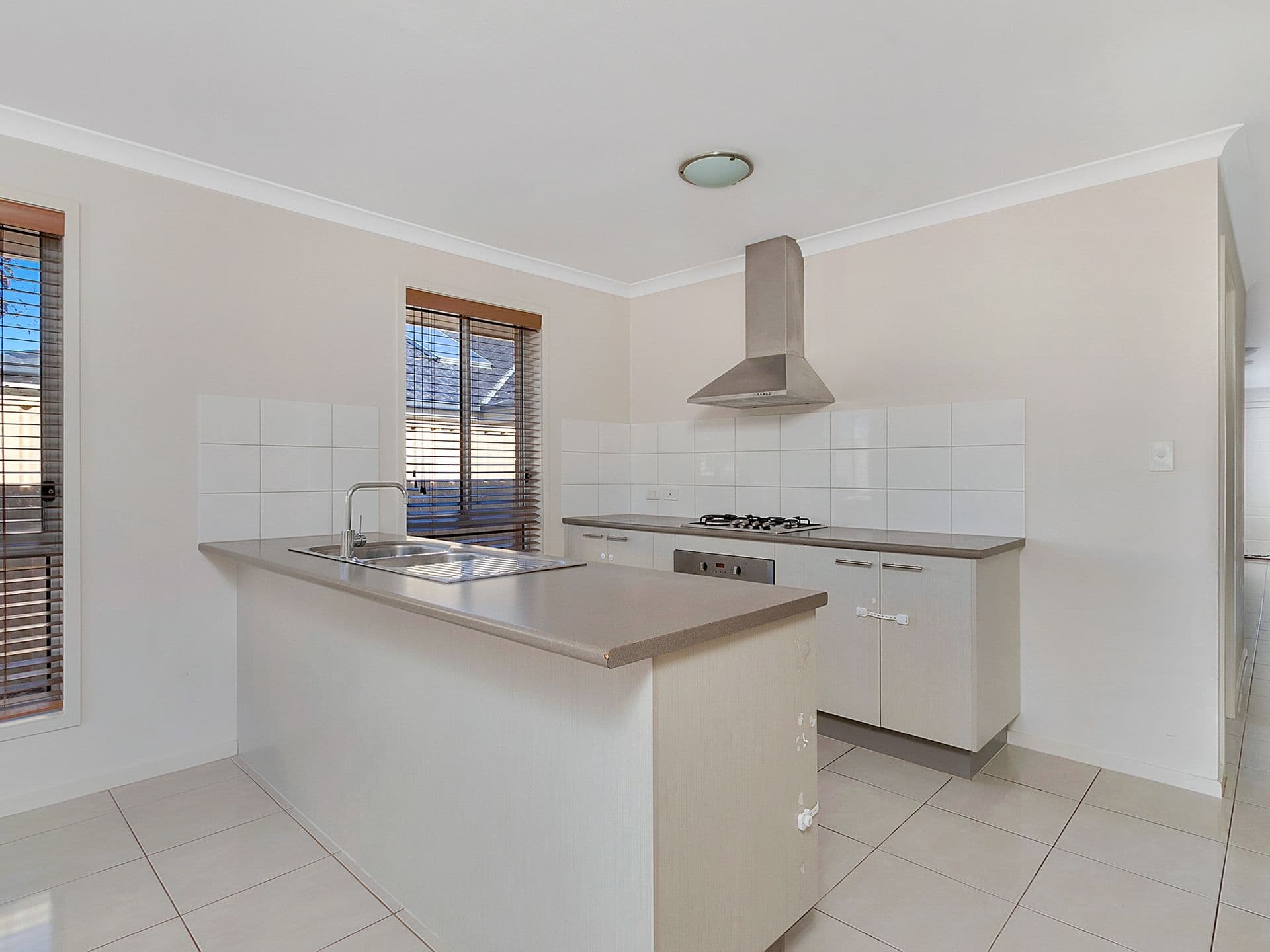 29 Roberts Crescent, Smithfield Plains, SA, 5114, Smithfield Plains - Thumbnail 7
