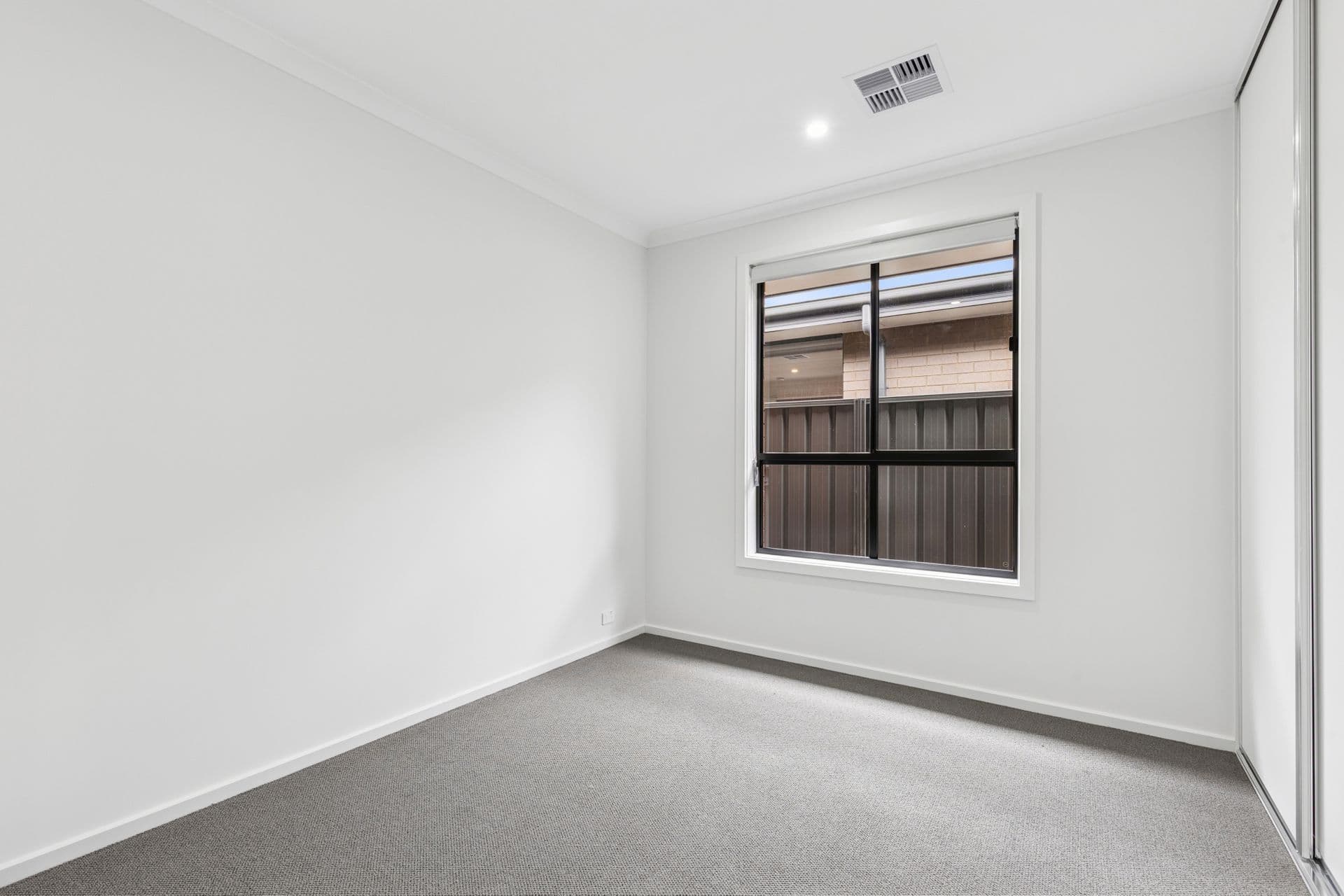 2/1568 Main North Road, Salisbury South, SA, 5106, Mount Barker - Thumbnail 2