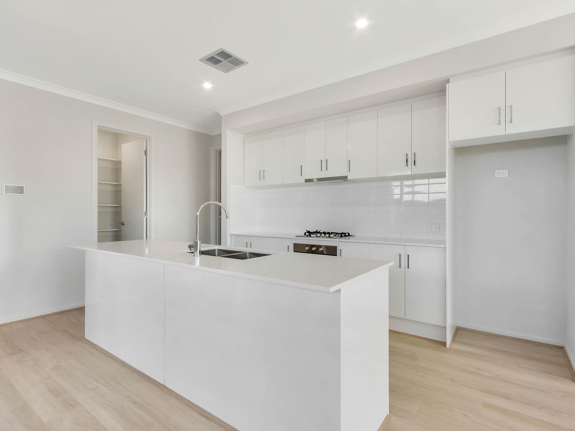 2/1568 Main North Road, Salisbury South, SA, 5106, Munno Para Downs - Thumbnail 2
