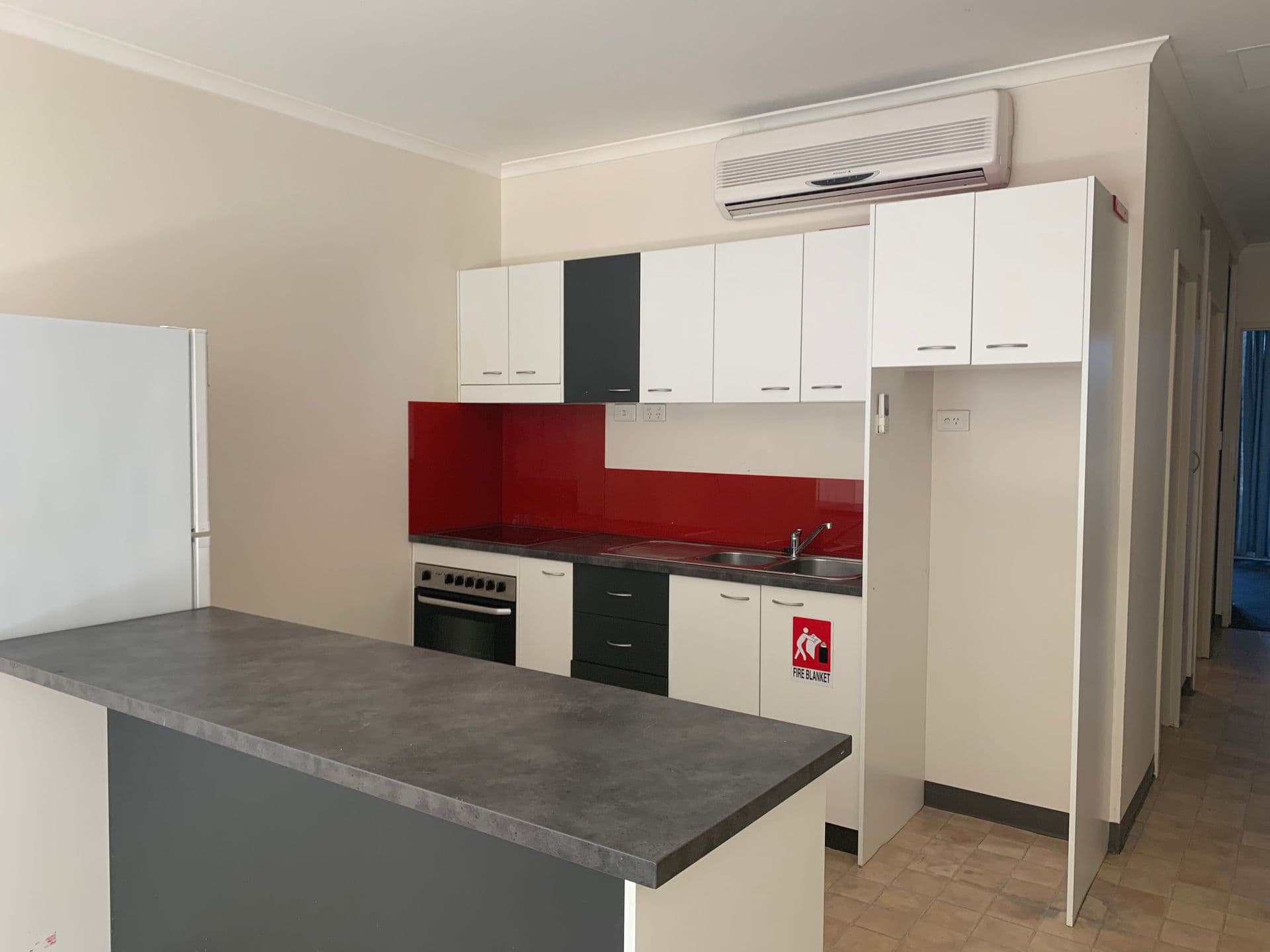 9/13 Yates Street, Mawson Lakes, SA, 5095, Oxenford - Thumbnail 3