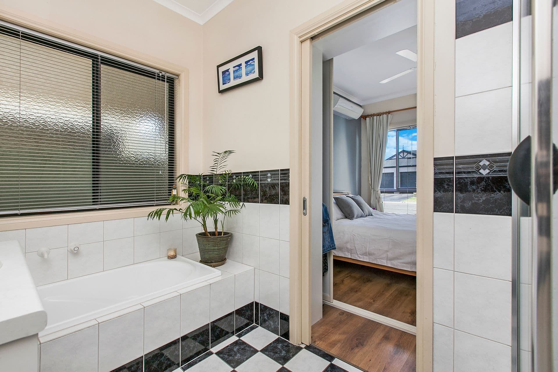 13 Heard Avenue, Mawson Lakes, SA, 5095, Mawson Lakes - Thumbnail 7