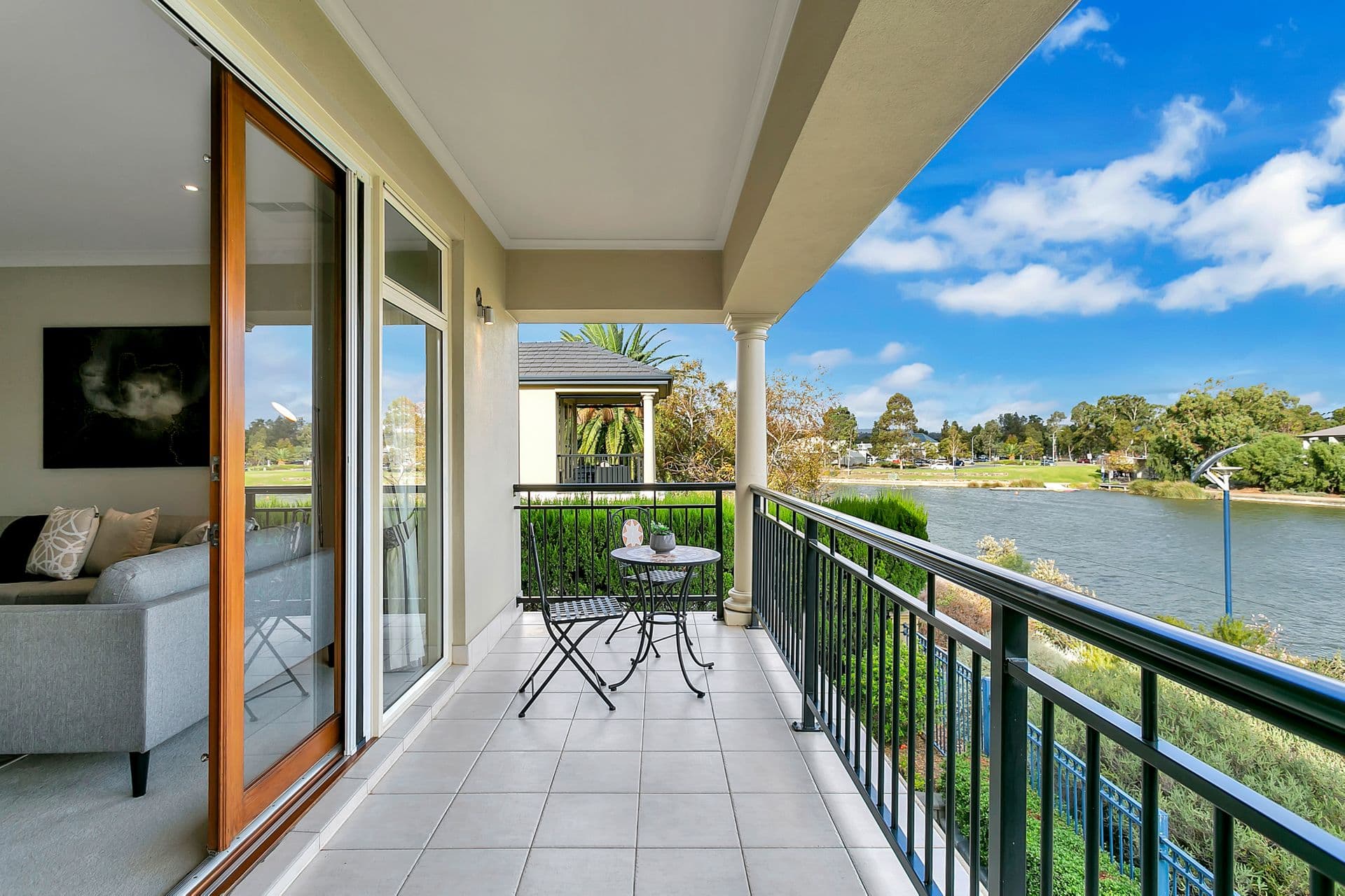 18 Frome Crescent, Mawson Lakes, SA, 5095, Mawson Lakes - Thumbnail 2