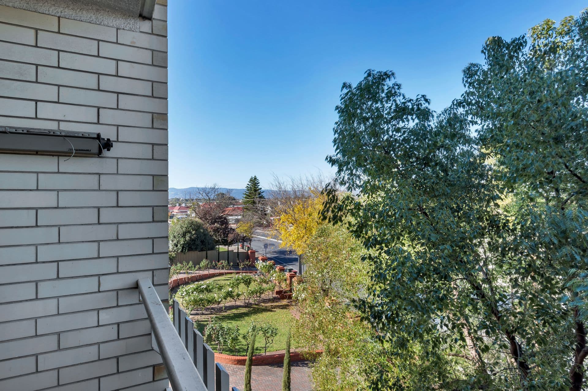 Unit 11/388 Henley Beach Road, Lockleys, SA, 5032, Lockleys - Thumbnail 2