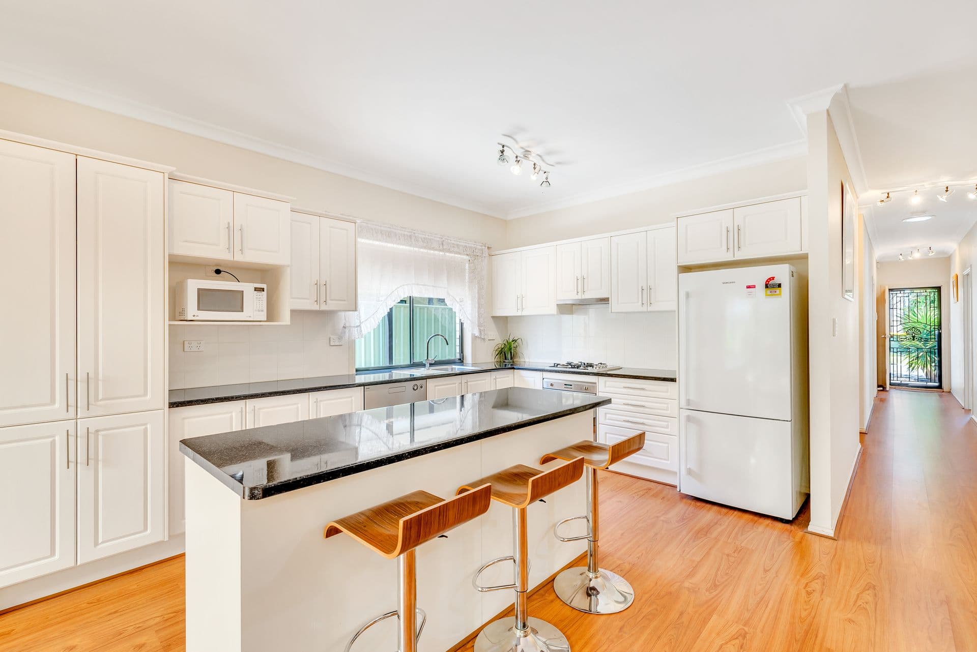 13 Heard Avenue, Mawson Lakes, SA, 5095, Mawson Lakes - Thumbnail 2