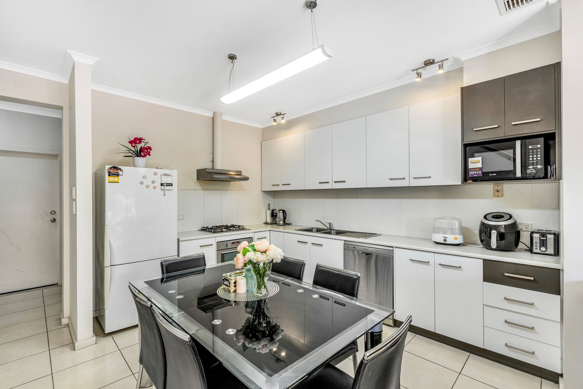 6 Weira Street, Mawson Lakes, SA, 5095, Mawson Lakes - Thumbnail 4