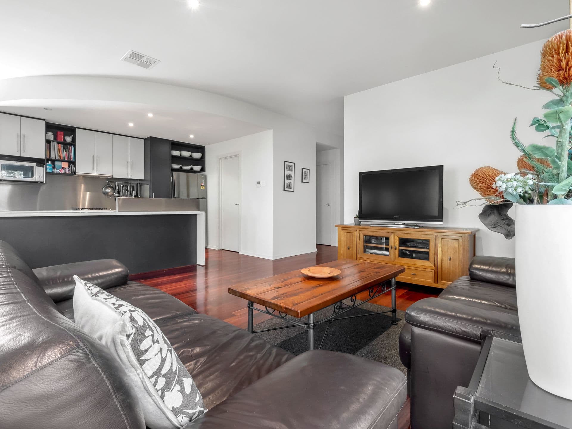22 Peppercorn Circuit, Mawson Lakes, SA, 5095, Mawson Lakes - Thumbnail 2