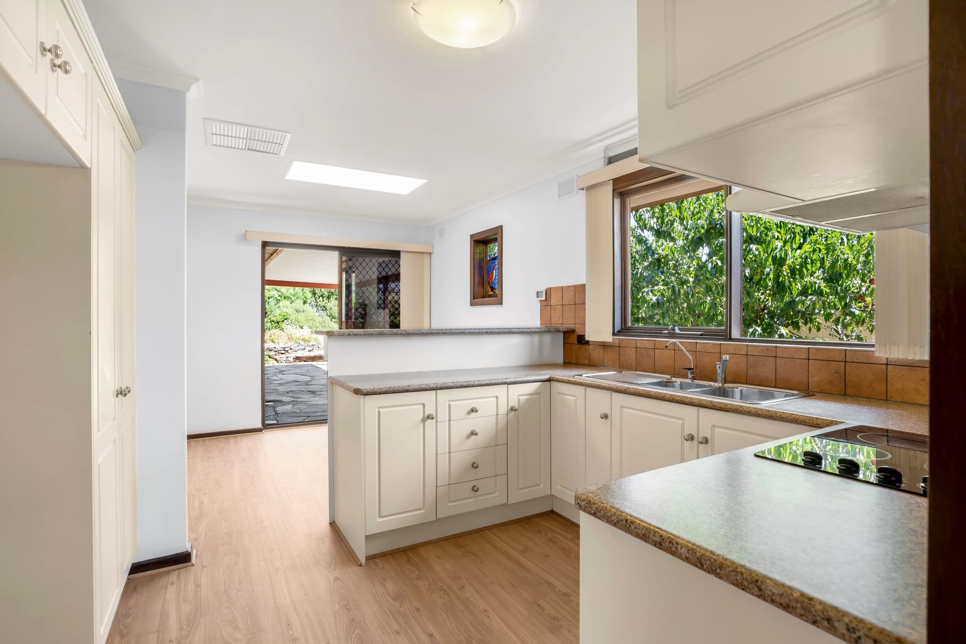 4 Beryl Court, Modbury, SA, 5092, Modbury - Thumbnail 2