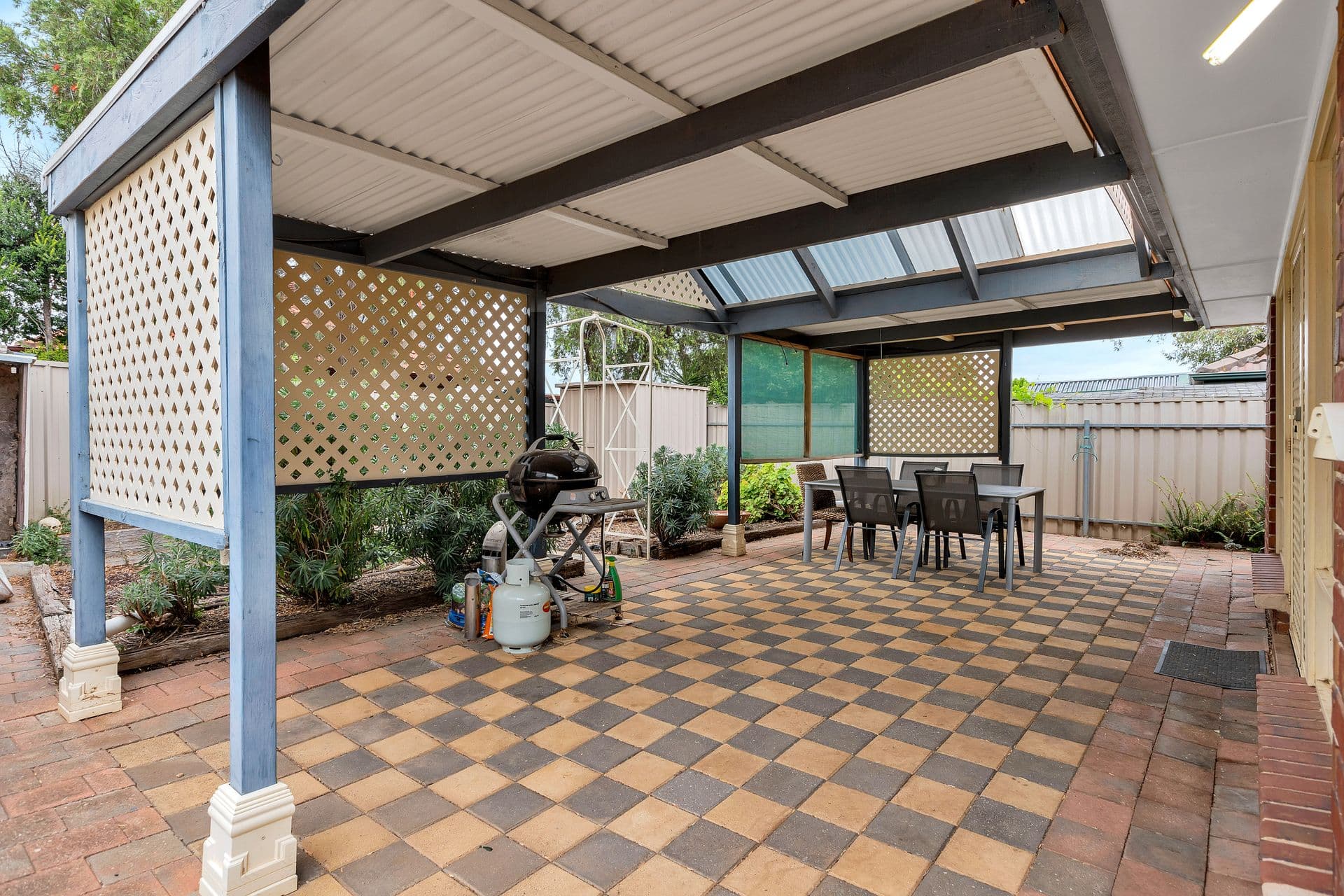 35 Blackwood Drive, Craigmore, SA, 5114, Craigmore - Thumbnail 2