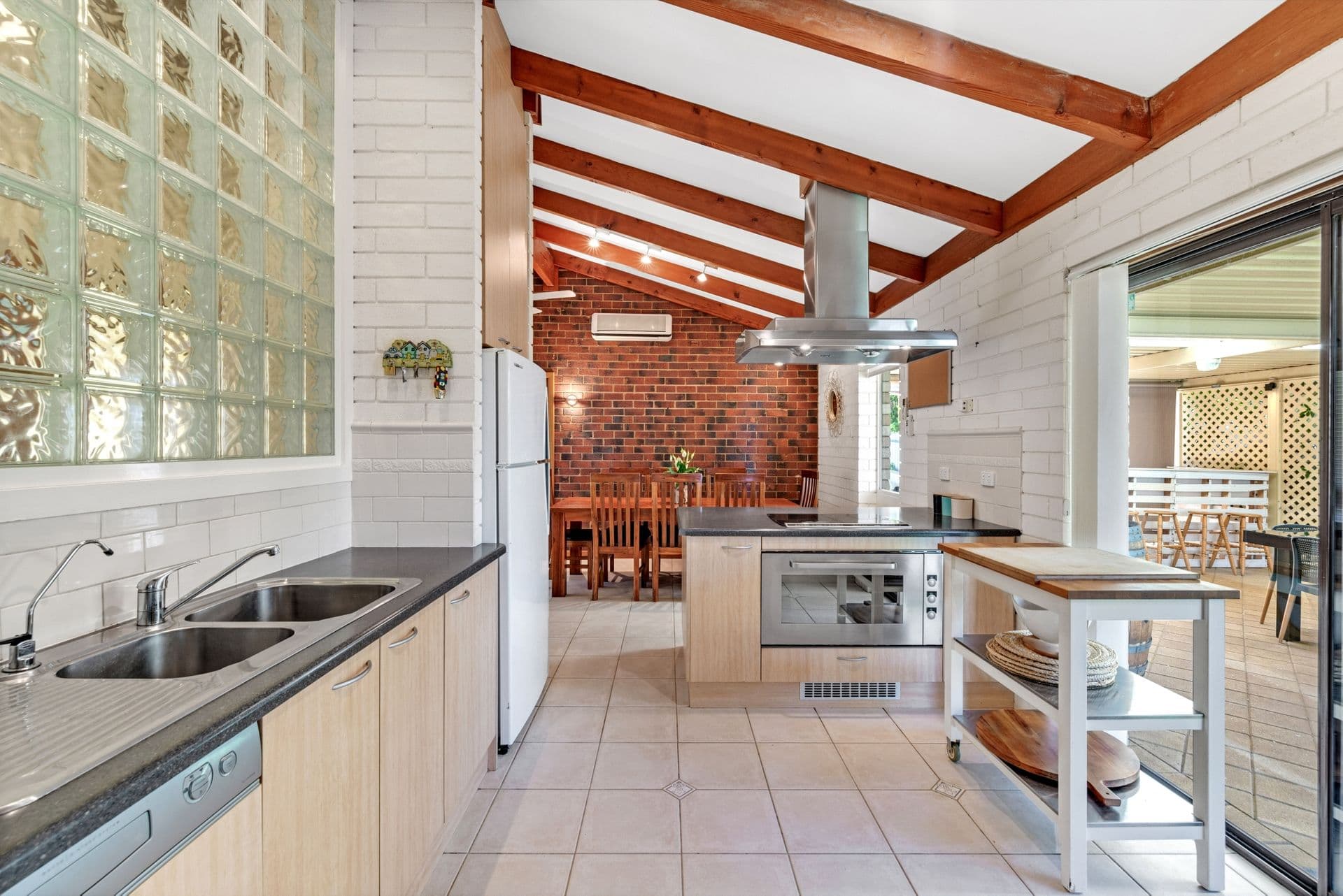 4 Barker Way, Valley View, SA, 5093, Valley View - Thumbnail 4