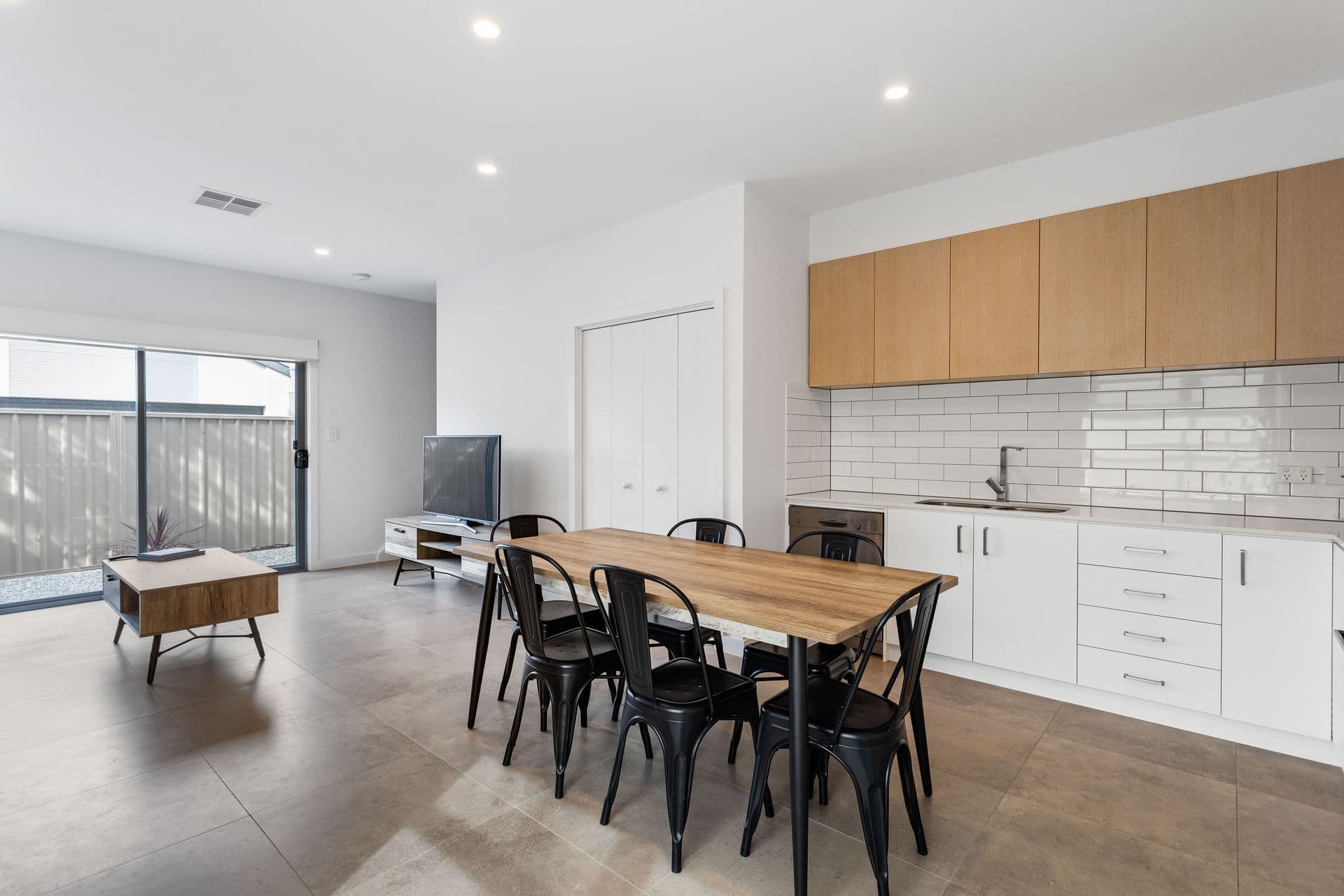 18 Jefferies Lane, Mawson Lakes, SA, 5095, Mawson Lakes - Thumbnail 3
