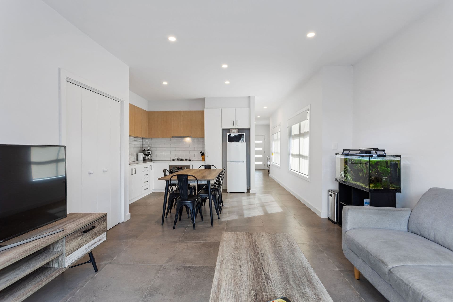 18 Jefferies Lane, Mawson Lakes, SA, 5095, Mawson Lakes - Thumbnail 2