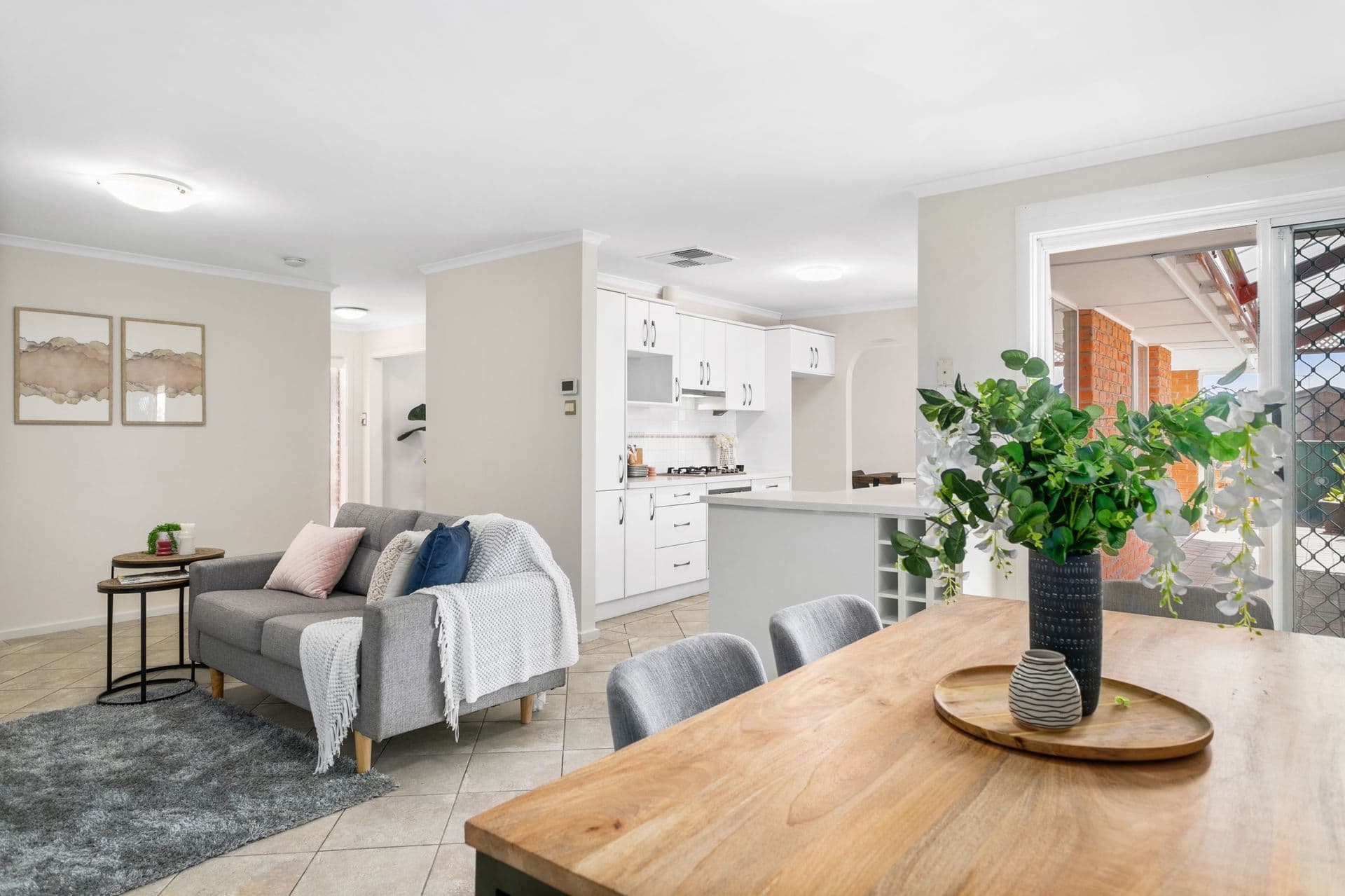 11 Hill Ridge Court, Wynn Vale, SA, 5127, Wynn Vale - Thumbnail 2