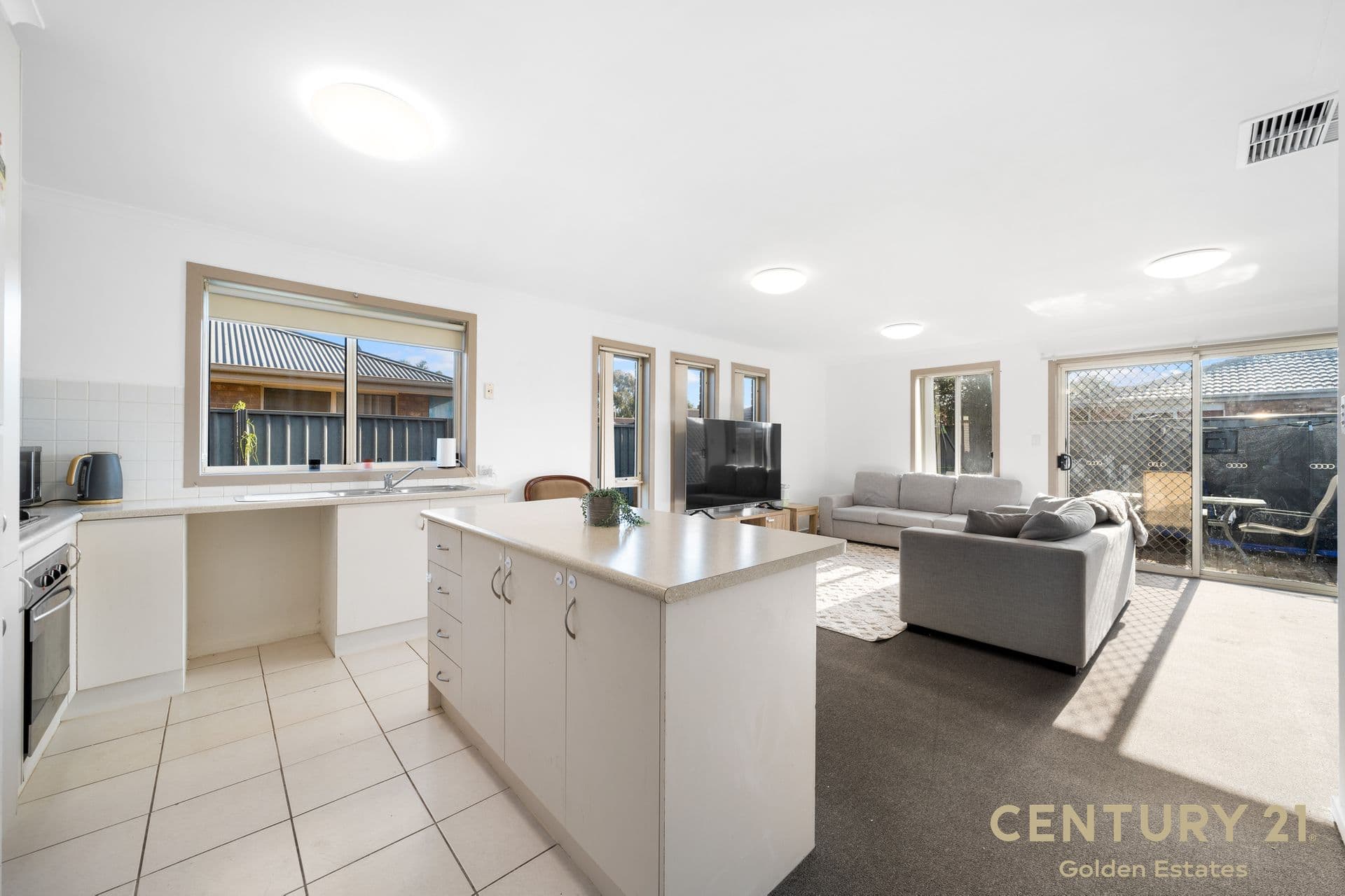 2 Purdilla Place, Andrews Farm, SA, 5114, Andrews Farm - Thumbnail 2