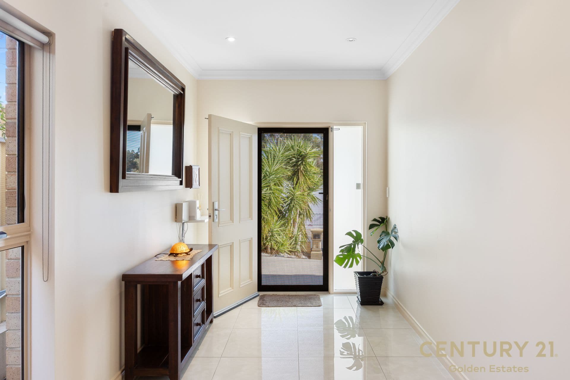 2 Down Drive, Valley View, SA, 5093, Valley View - Thumbnail 2