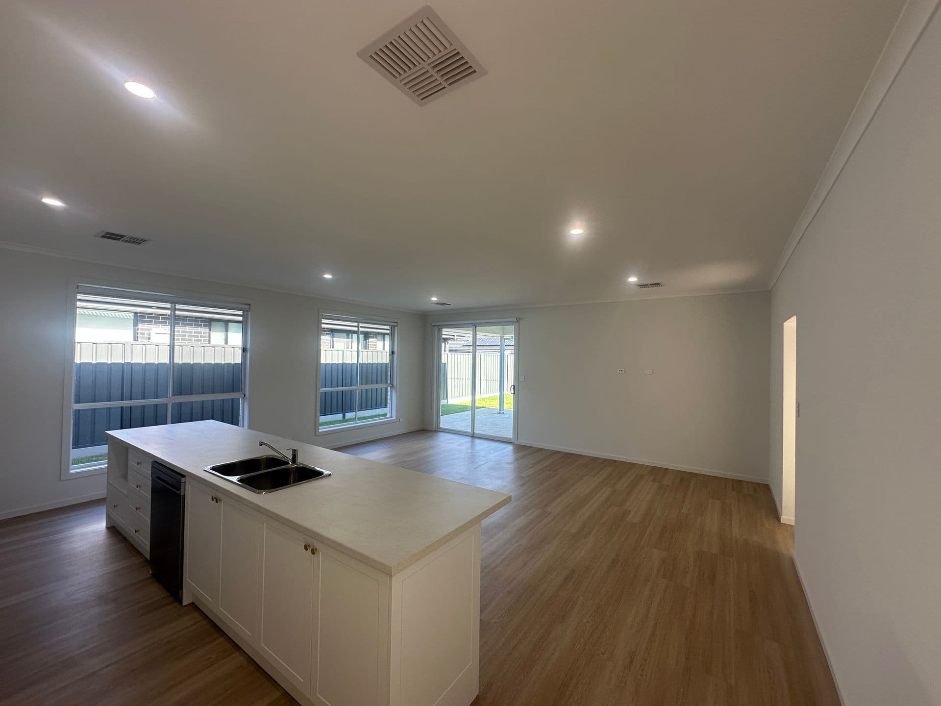 4 Campiana Street, Angle Vale, SA, 5117, Angle Vale - Thumbnail 3
