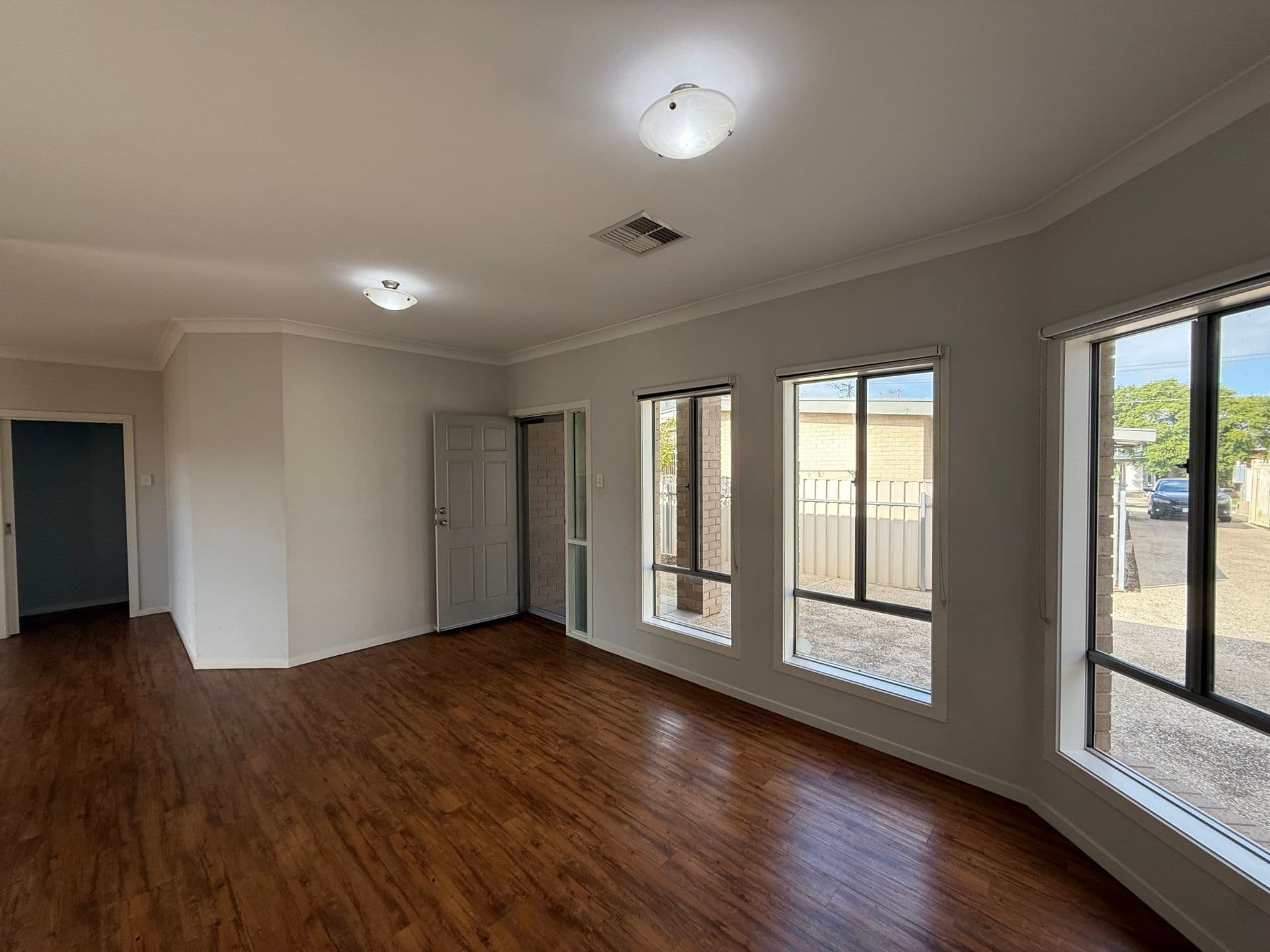 2/11 Munro Avenue, Seaton, SA, 5023, Seaton - Thumbnail 2