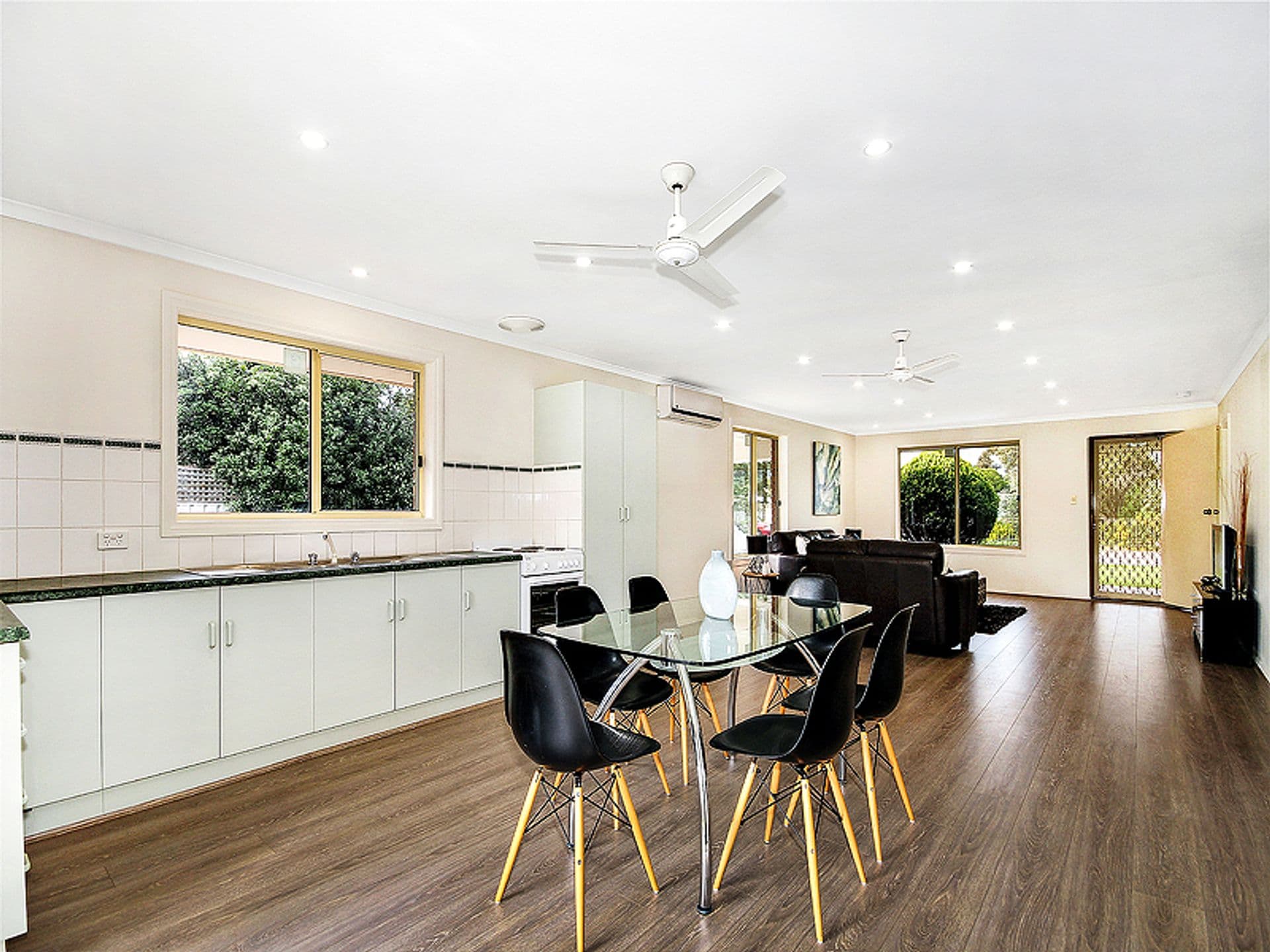 4 Darwalla Road, Aldinga Beach, SA, 5173, Aldinga Beach - Thumbnail 2