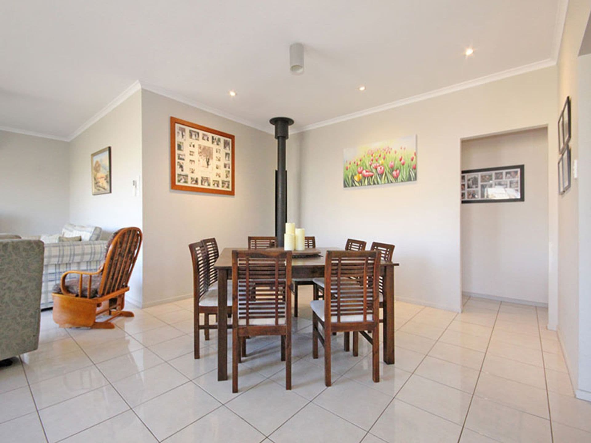 6 Nicholl Avenue, Aldinga Beach, SA, 5173, Aldinga Beach - Thumbnail 4