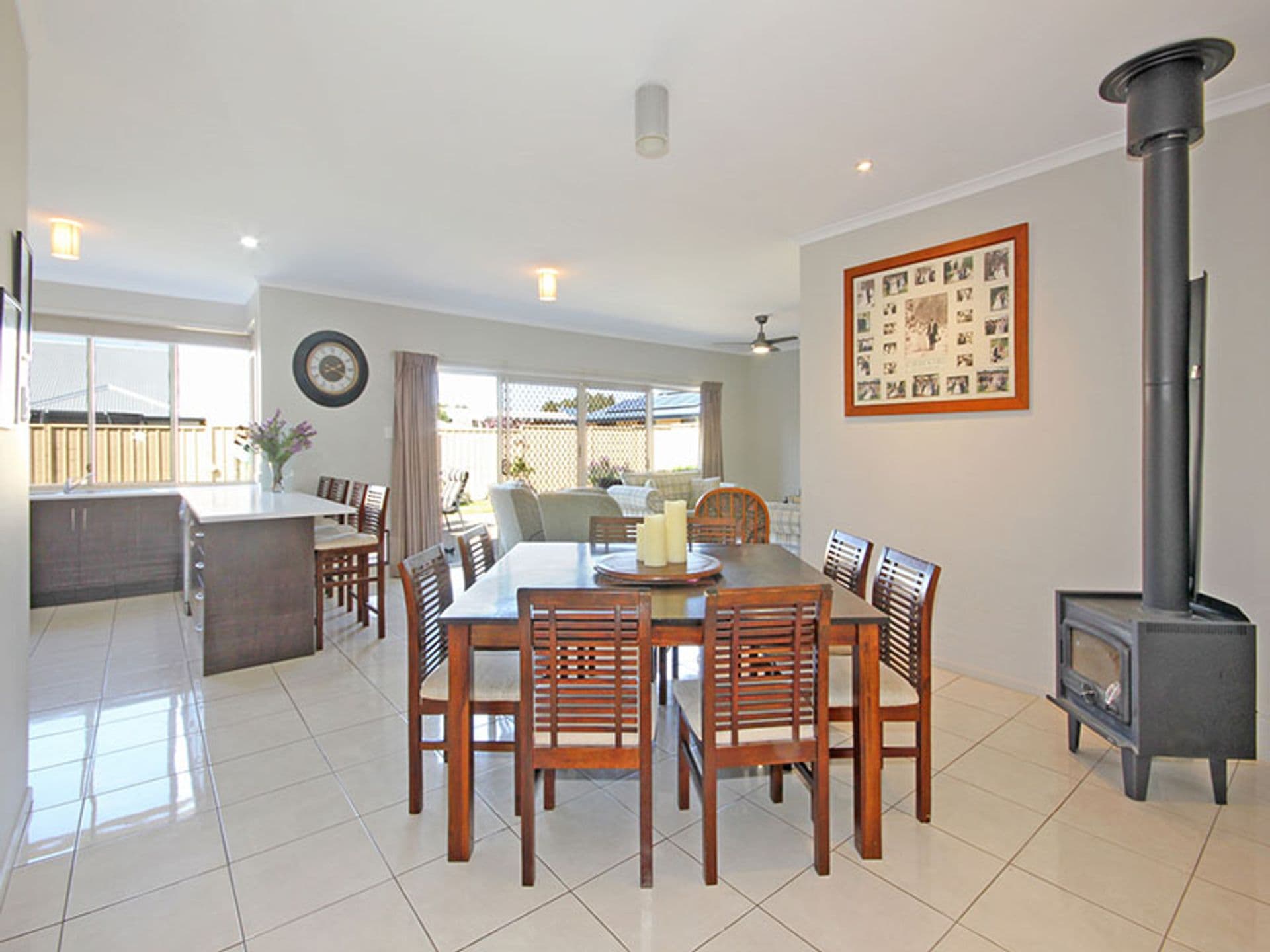 6 Nicholl Avenue, Aldinga Beach, SA, 5173, Aldinga Beach - Thumbnail 3