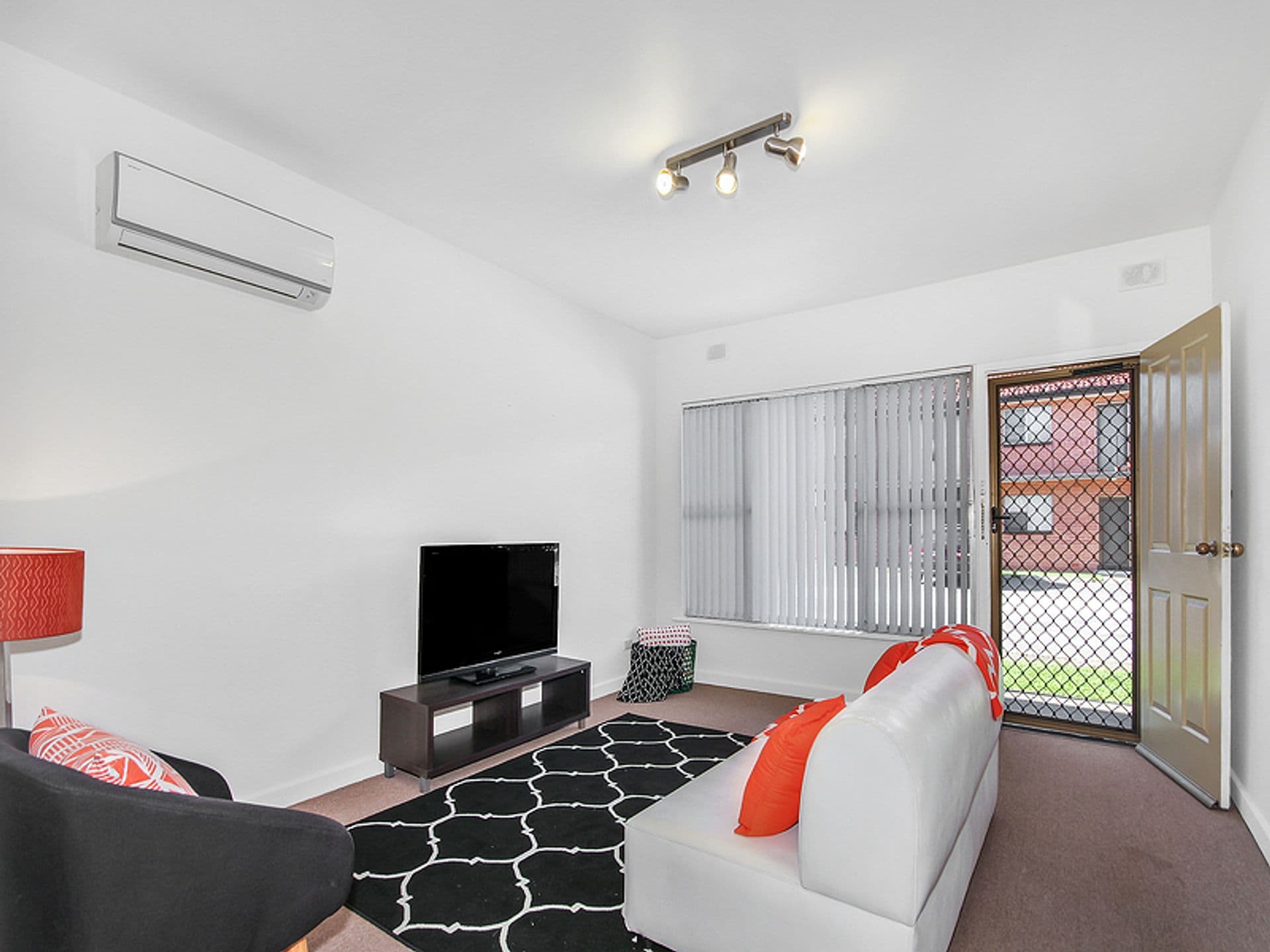 18/2 Harrow Road, Somerton Park, SA, 5044, Somerton Park - Thumbnail 3