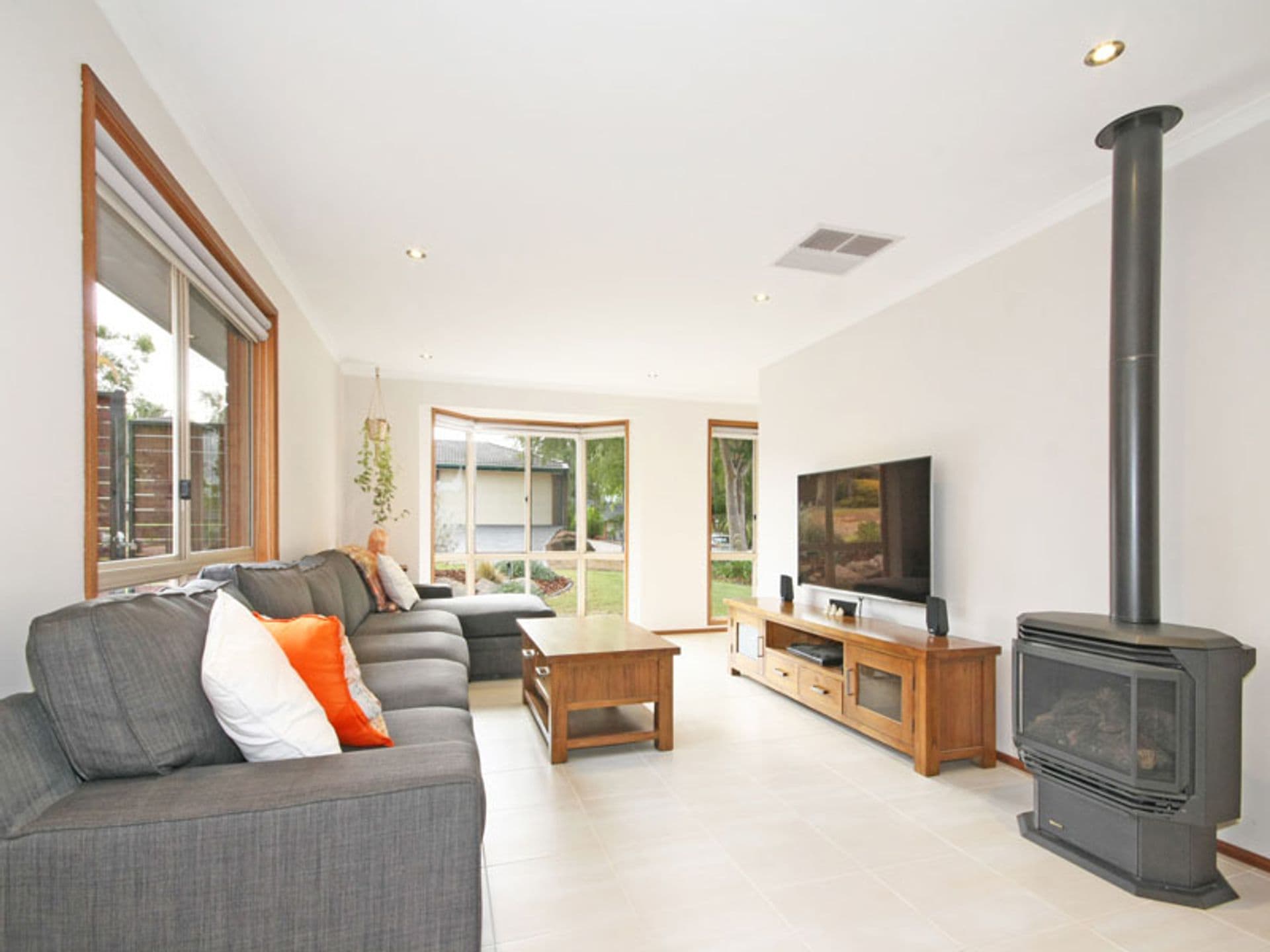 41 Smugglers Drive, Seaford Rise, SA, 5169, Seaford Rise - Thumbnail 2