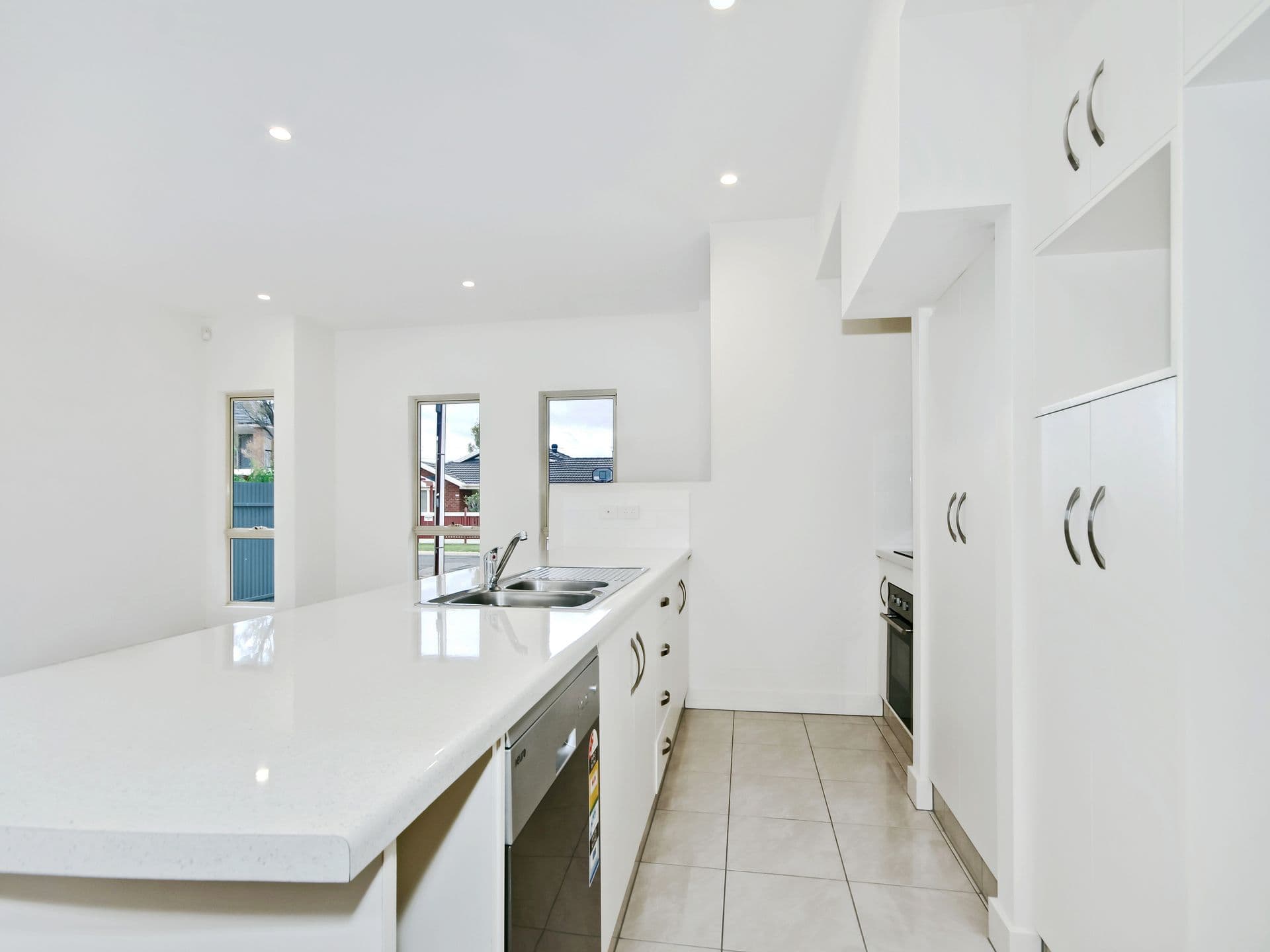 1/33-35 Harvey Crescent, Aldinga Beach, SA, 5173, Aldinga Beach - Thumbnail 4