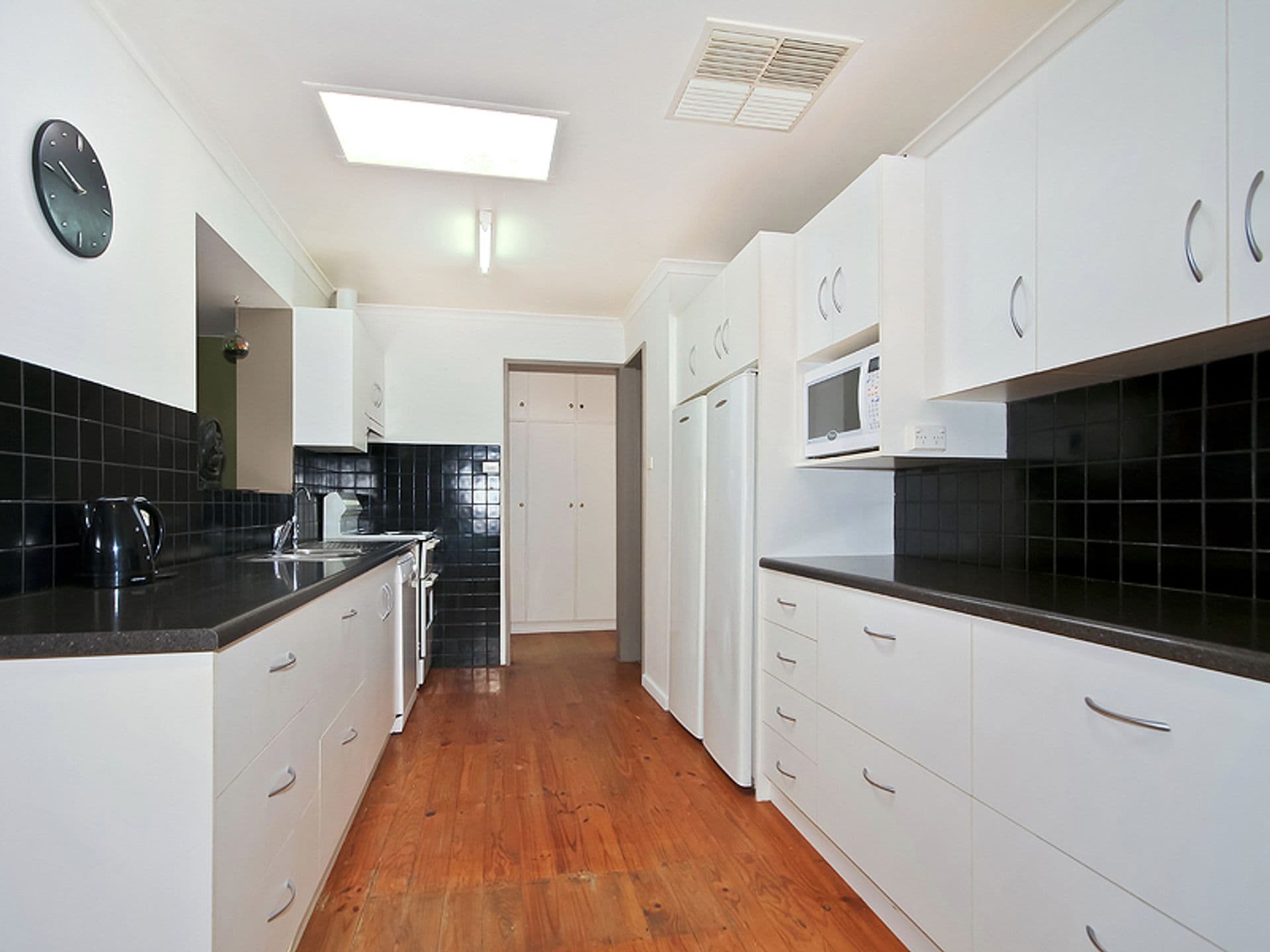 21  Loader Crescent, Port Willunga, SA, 5173, Port Willunga - Thumbnail 3
