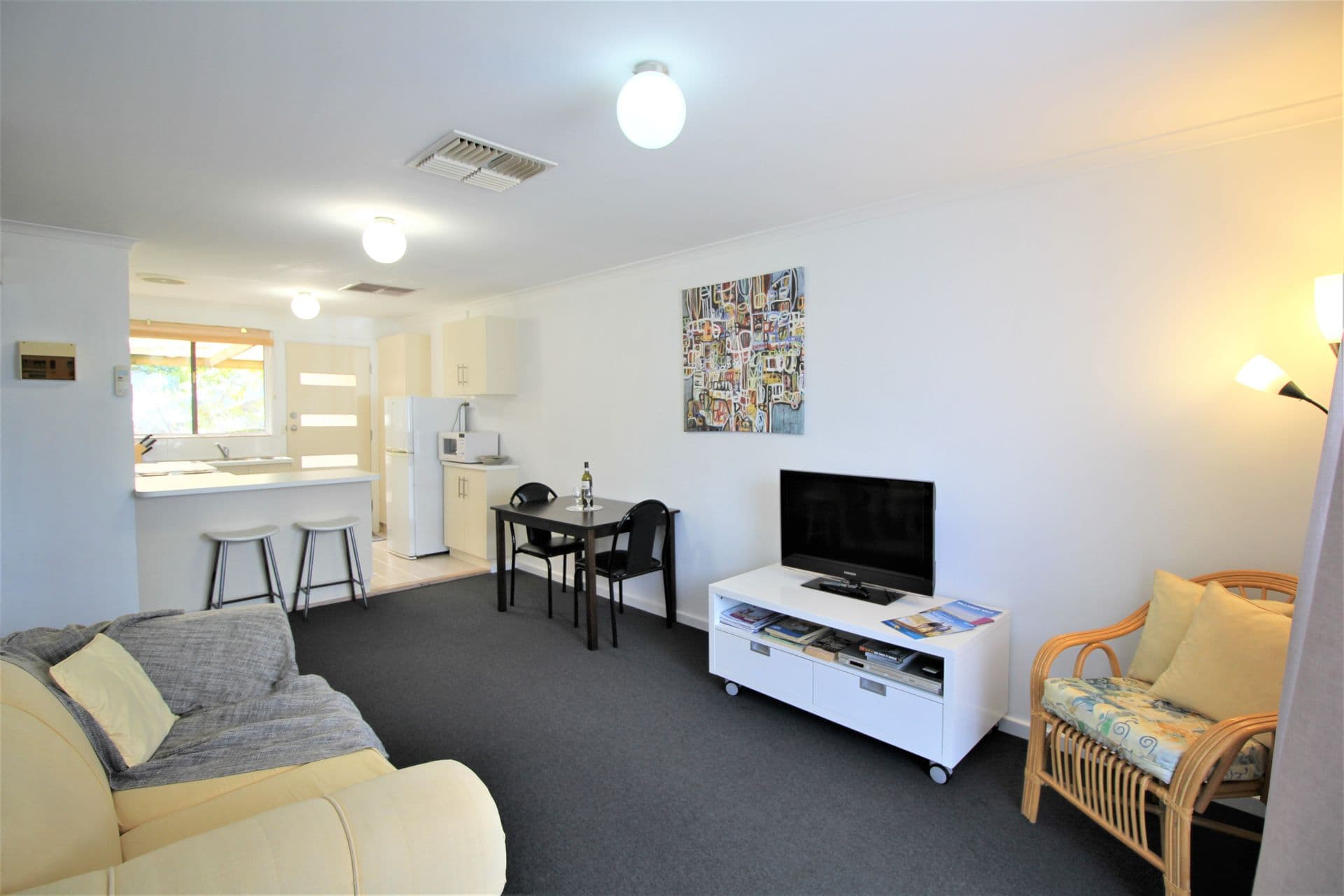 1/9 Quinliven Road, Port Willunga, SA, 5173, Port Willunga - Thumbnail 2