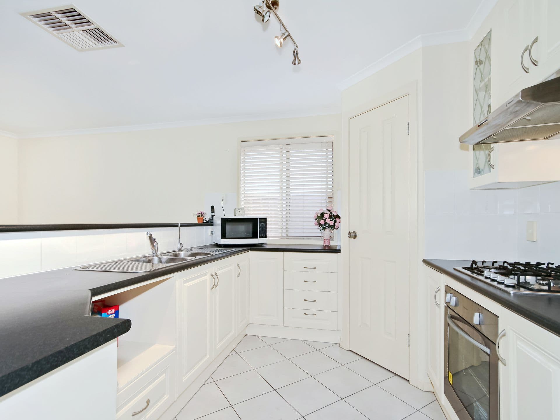 30 Nautical Circuit, Seaford Meadows, SA, 5169, Seaford Meadows - Thumbnail 5