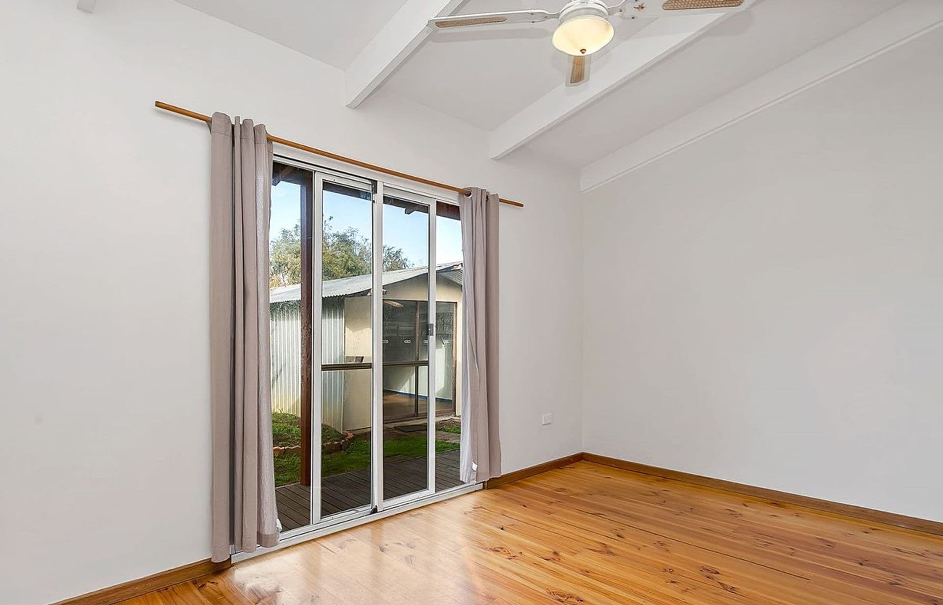 18 Irving Road, Aldinga Beach, SA, 5173, Aldinga Beach - Thumbnail 5