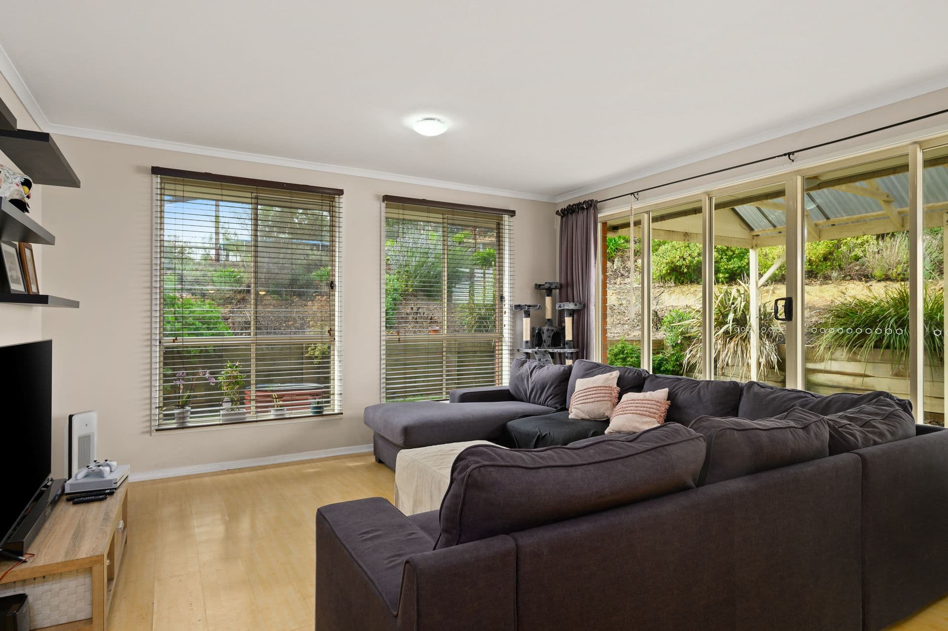 6 Eyre Court, Mount Compass, SA, 5210, Mount Compass - Thumbnail 3