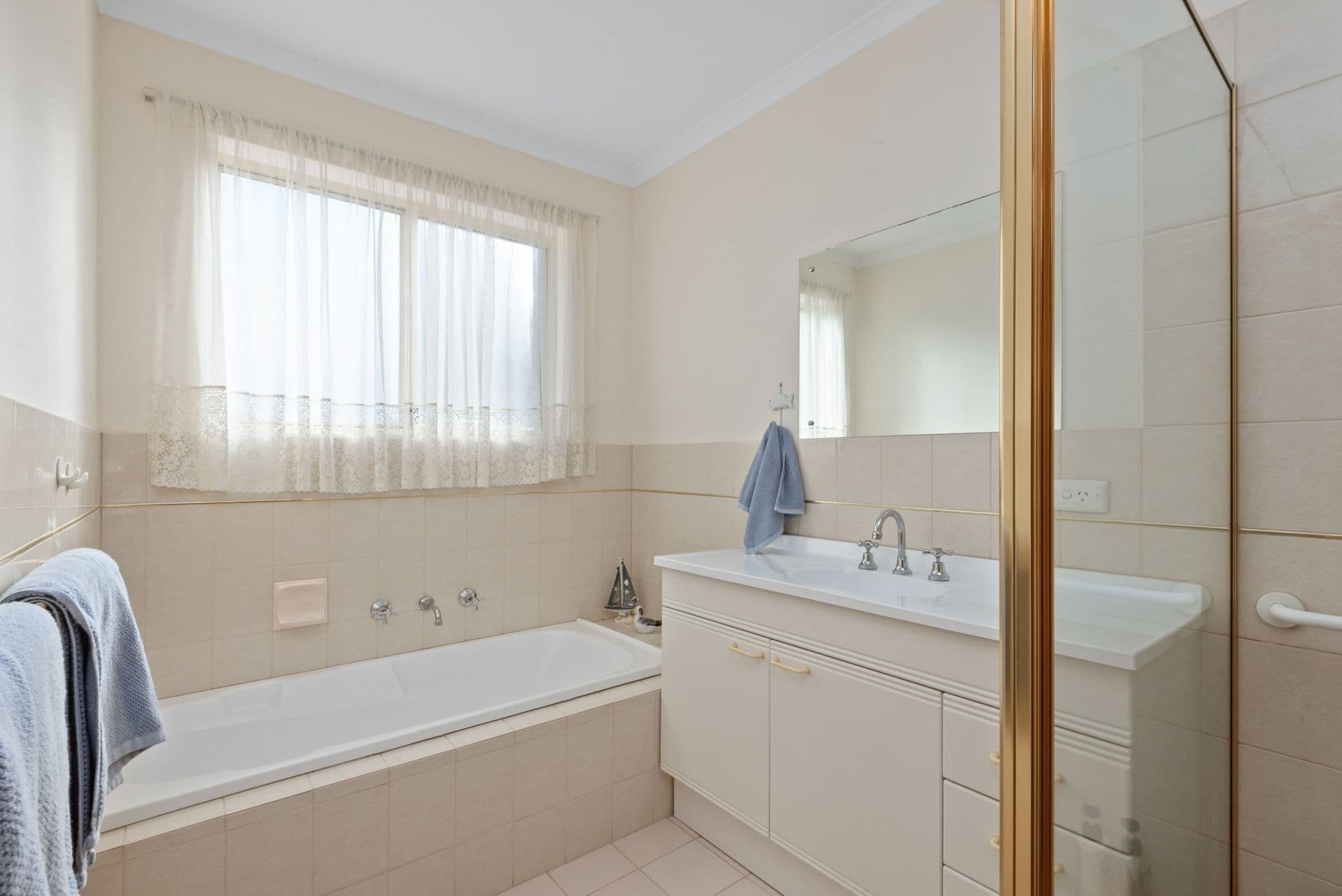 2/1 Heathersay Avenue, Aldinga Beach, SA, 5173, Aldinga Beach - Thumbnail 8