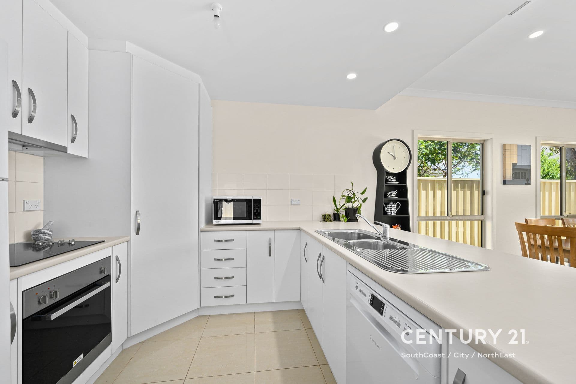 11 Harvey Crescent, Aldinga Beach, SA, 5173, Aldinga Beach - Thumbnail 5