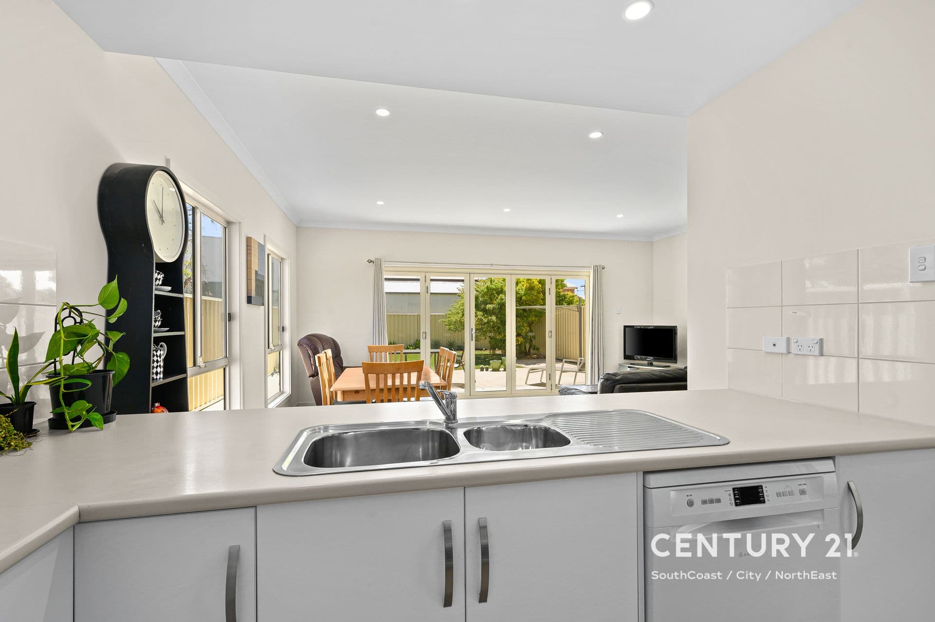 11 Harvey Crescent, Aldinga Beach, SA, 5173, Aldinga Beach - Thumbnail 6