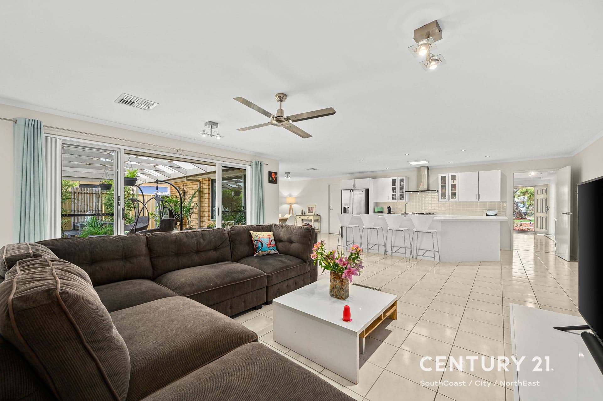 84 Nicholl Avenue, Aldinga Beach, SA, 5173, Aldinga Beach - Thumbnail 2