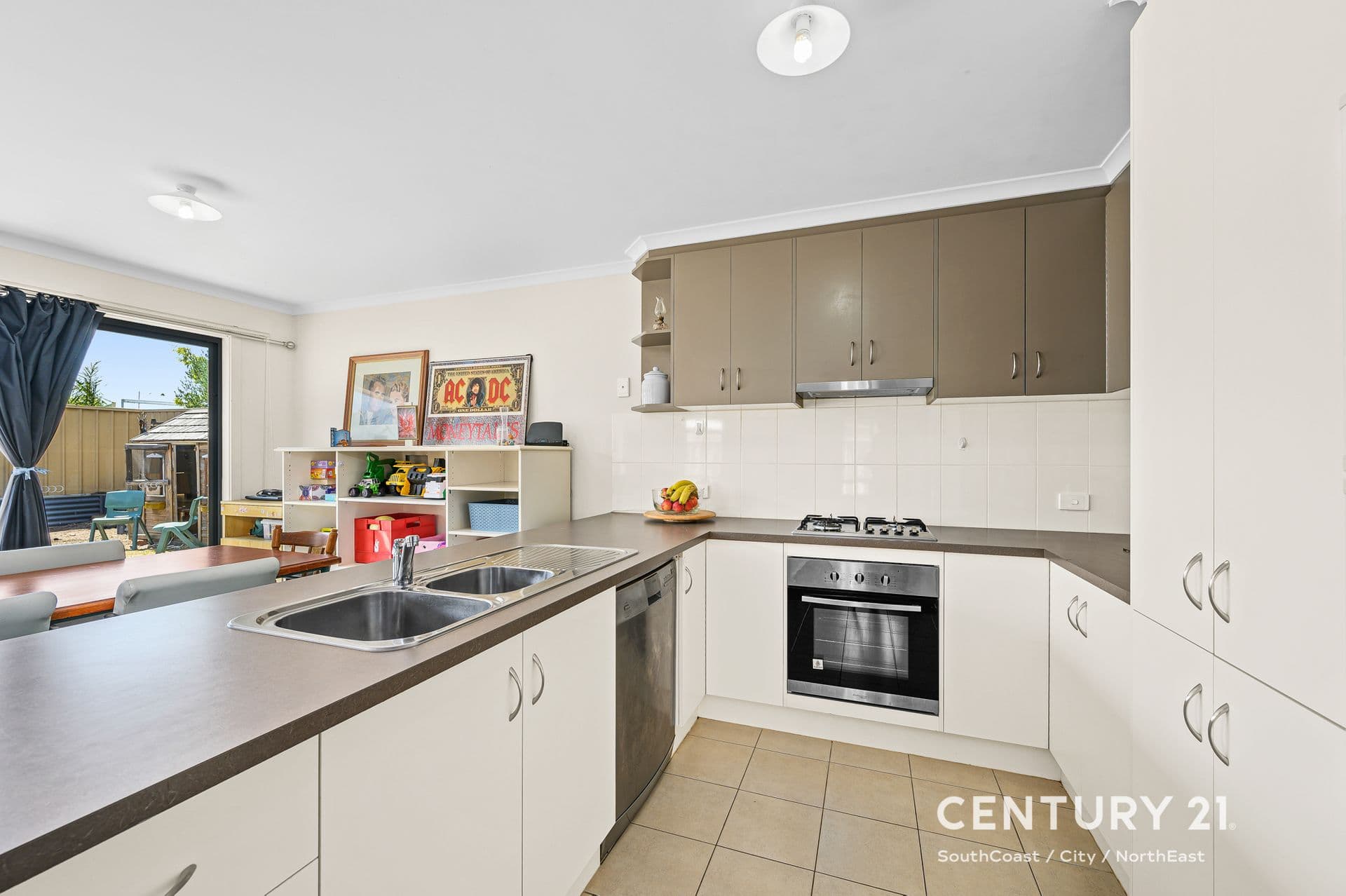 6 Birdsong Street, Aldinga Beach, SA, 5173, Aldinga Beach - Thumbnail 3
