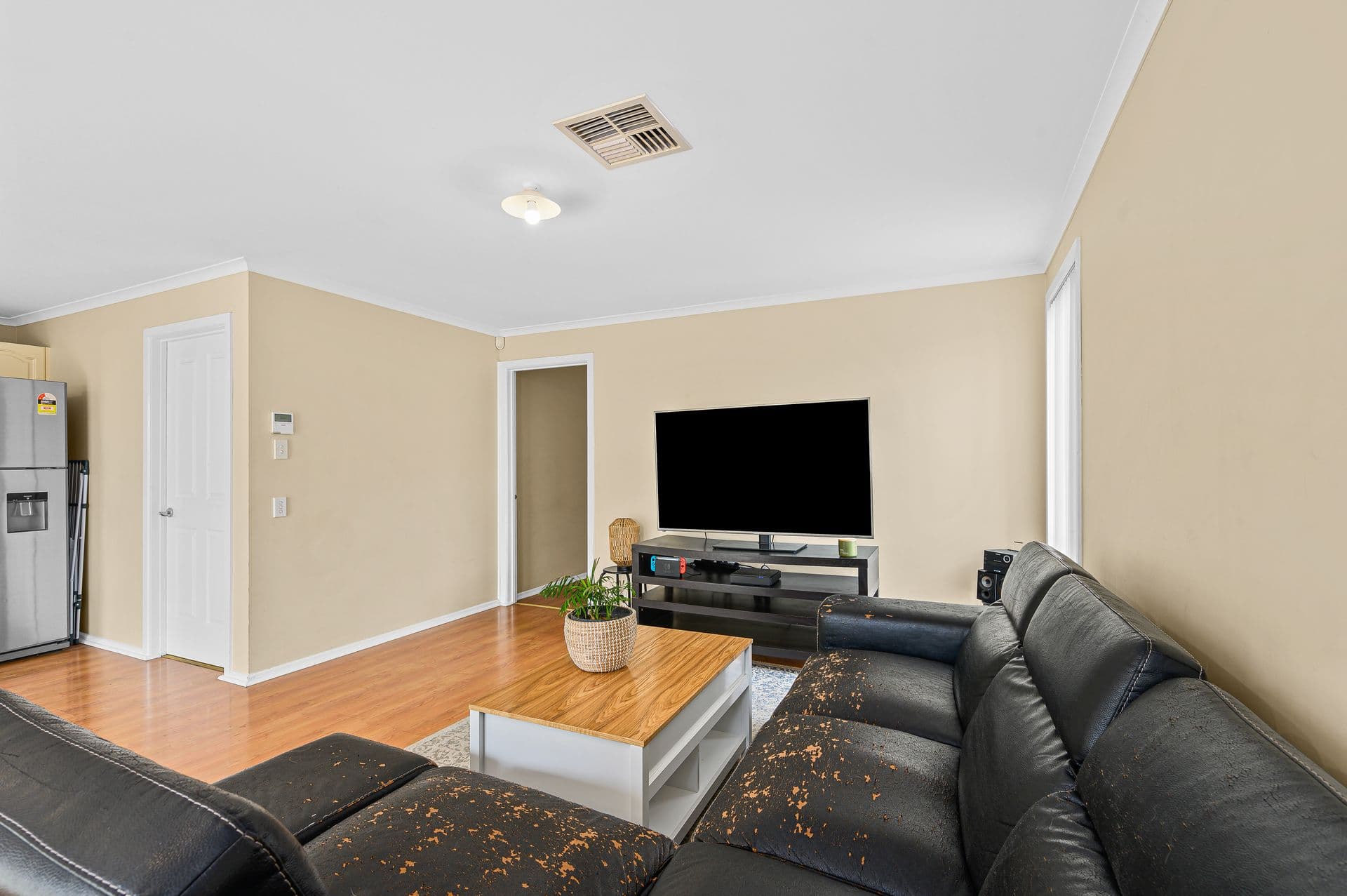 3 Woodrose Court, Huntfield Heights, SA, 5163, Huntfield Heights - Thumbnail 2