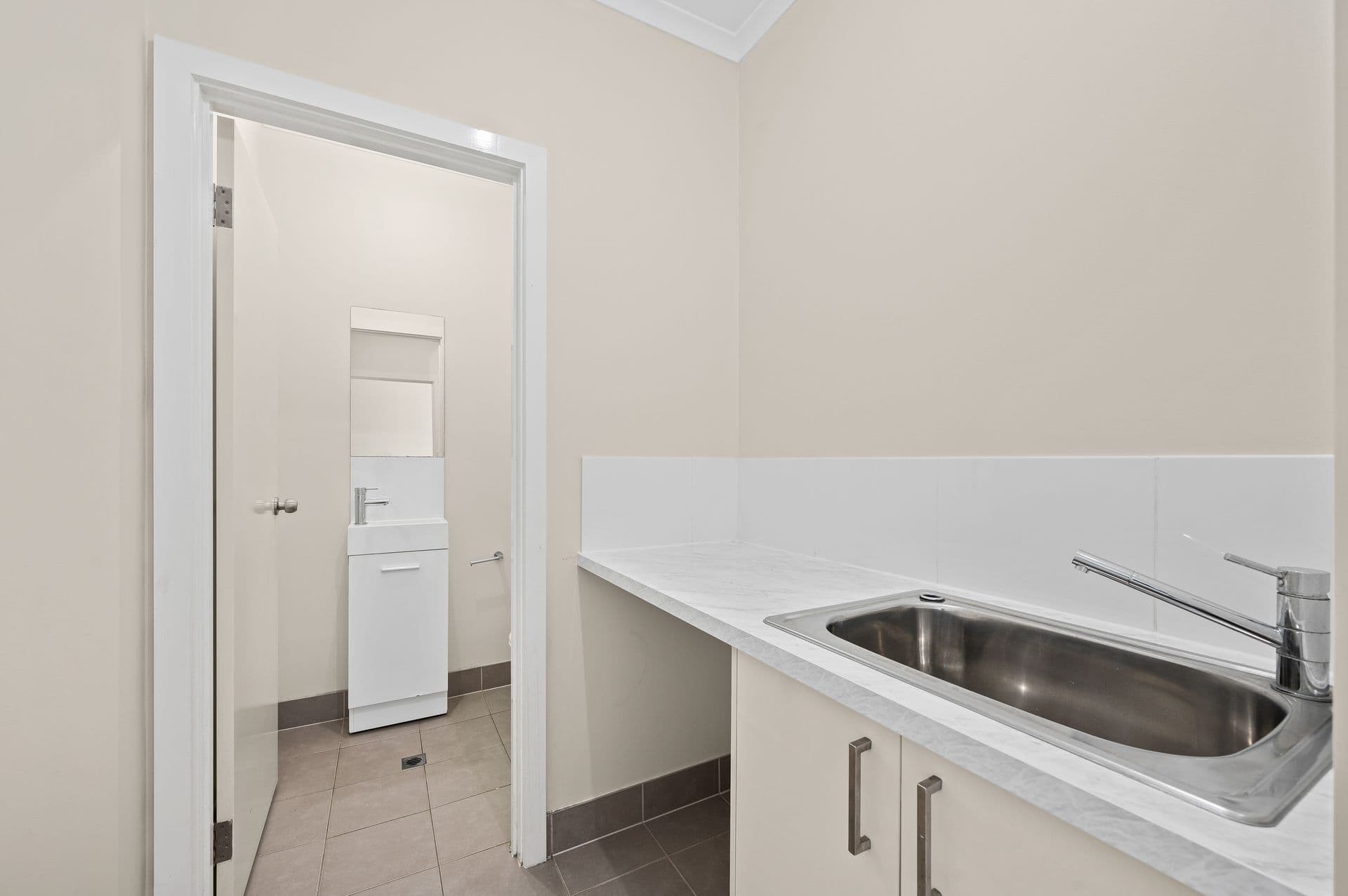 1/8 Kitto Crescent, Aldinga Beach, SA, 5173, Aldinga Beach - Thumbnail 7