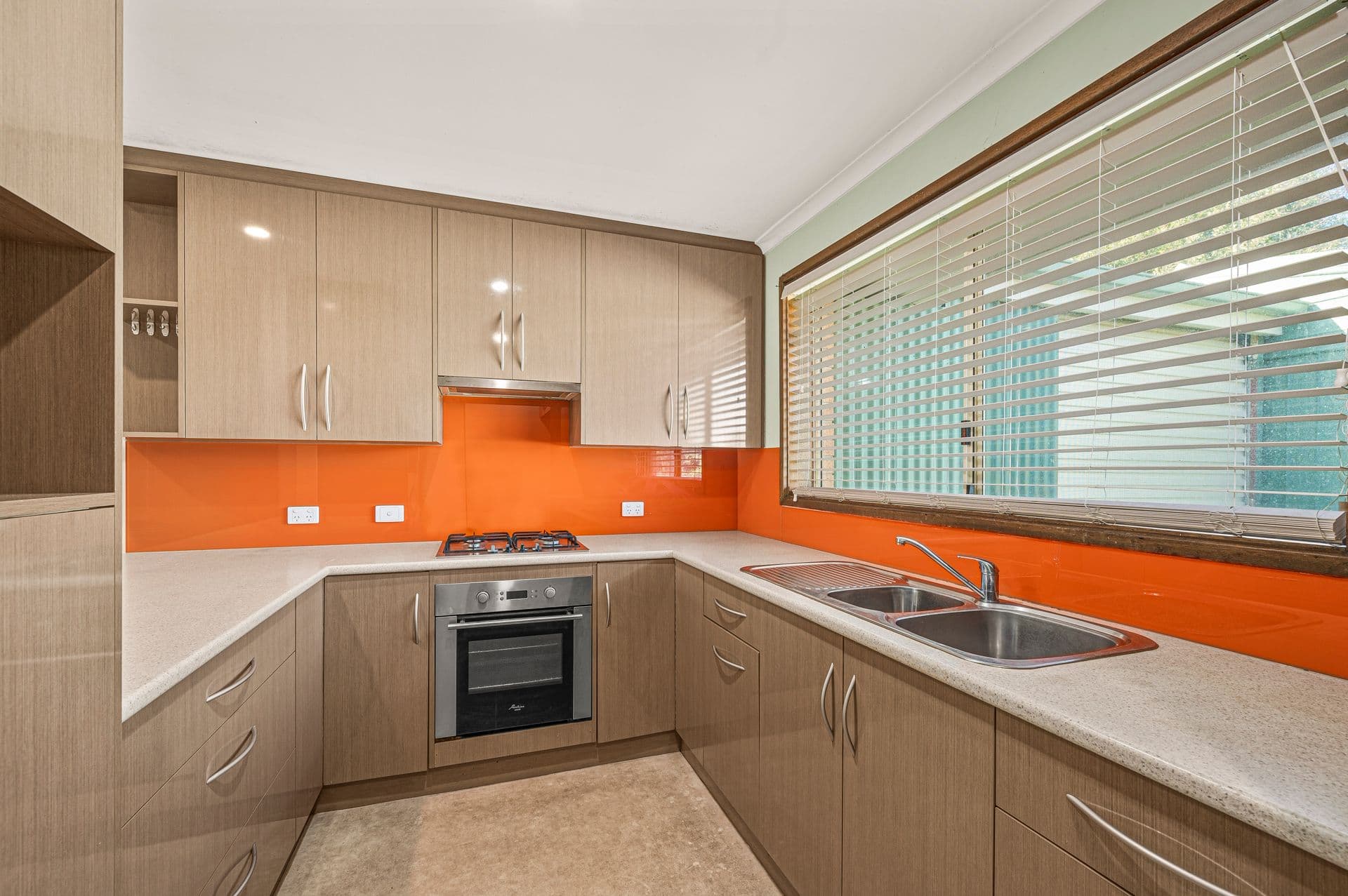 4 Waverley Way, Morphett Vale, SA, 5162, Morphett Vale - Thumbnail 2