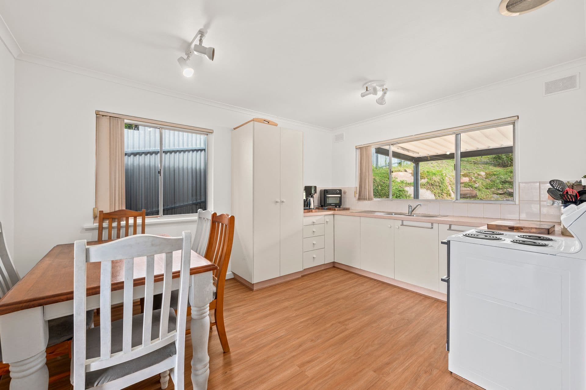 567 Brodie Road, Huntfield Heights, SA, 5163, Huntfield Heights - Thumbnail 4