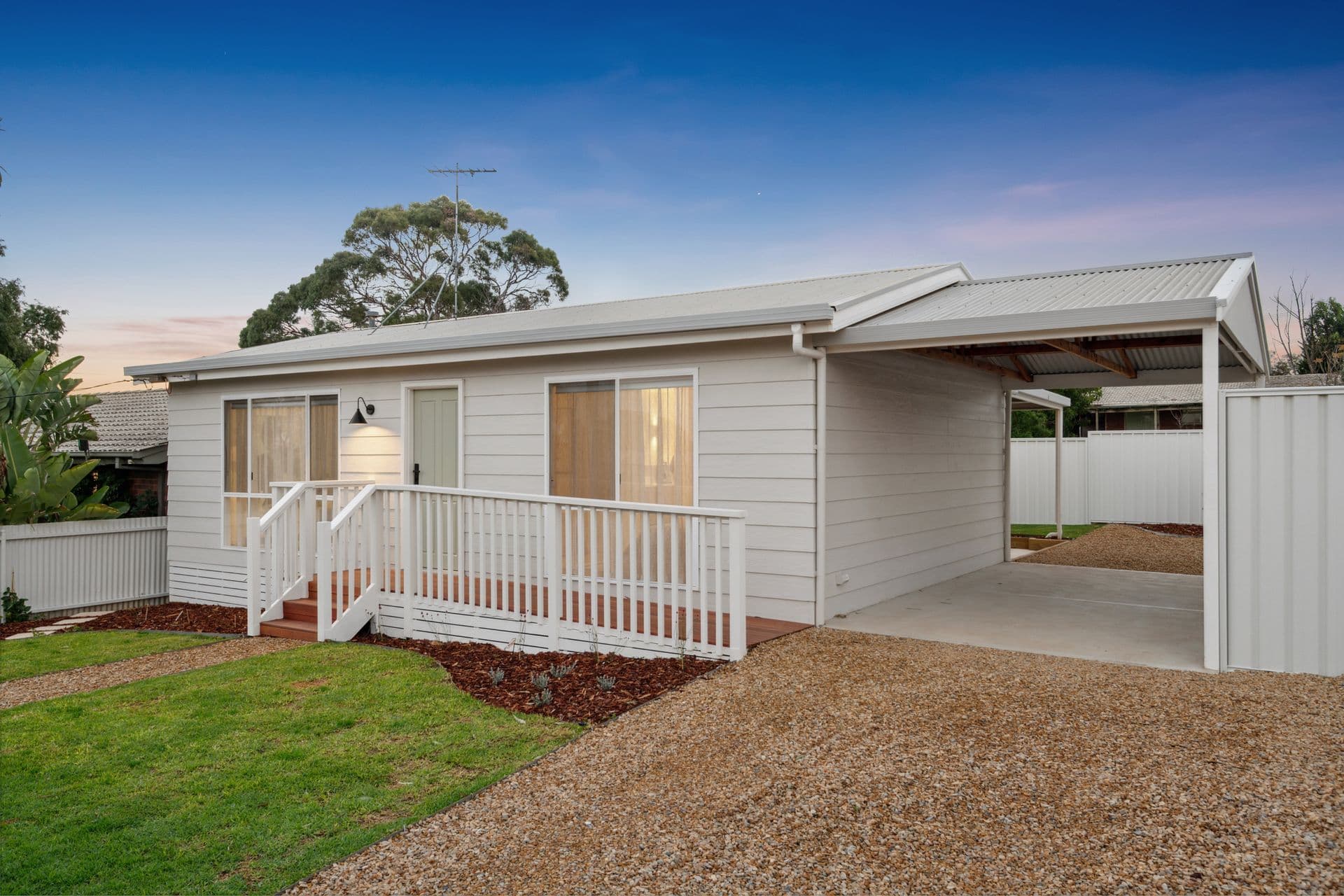 13 Candover Crescent, Huntfield Heights, SA, 5163, Huntfield Heights - Thumbnail 2