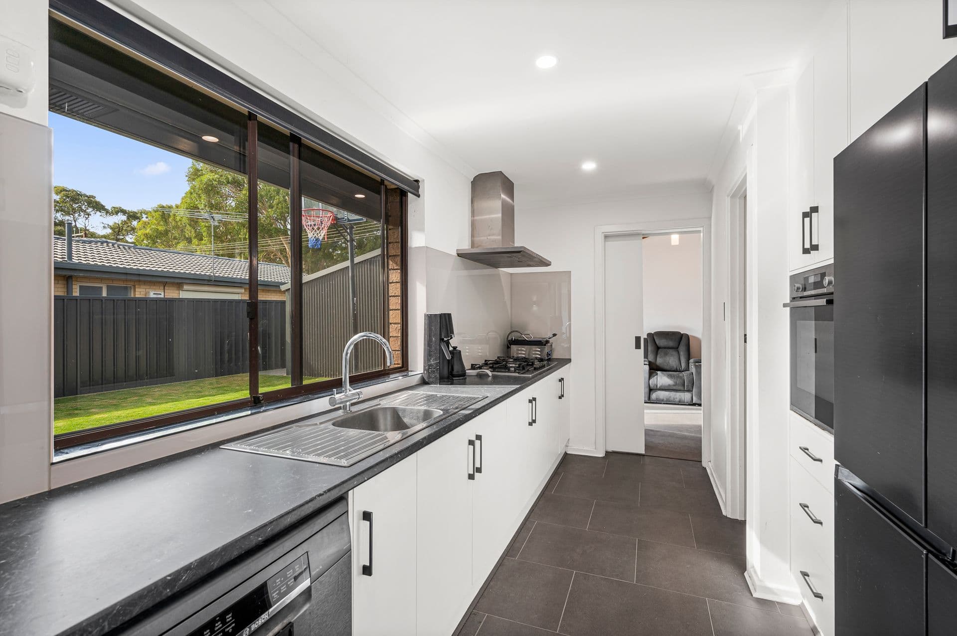 31 Carol Crescent, Morphett Vale, SA, 5162, Morphett Vale - Thumbnail 5