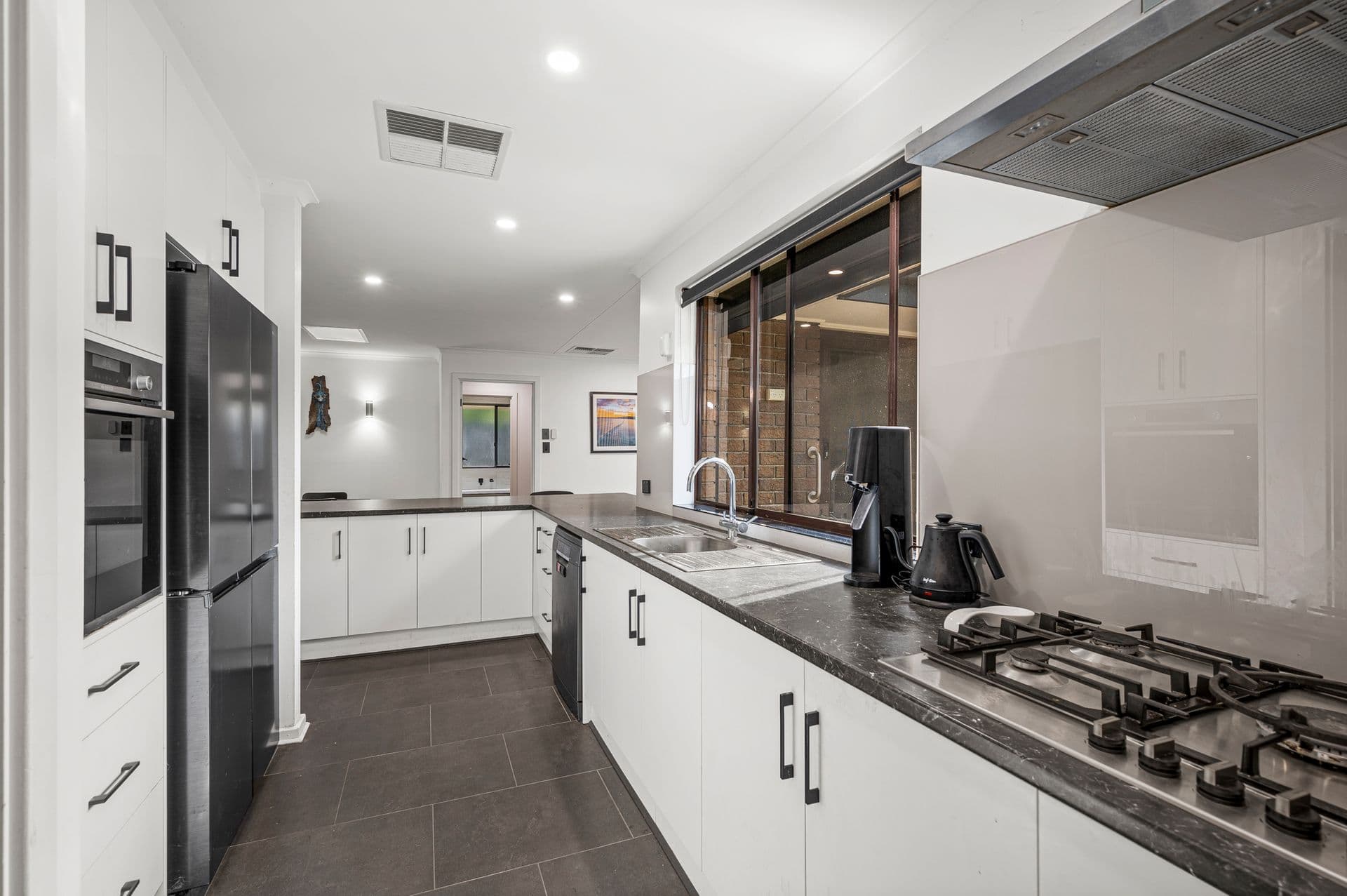 31 Carol Crescent, Morphett Vale, SA, 5162, Morphett Vale - Thumbnail 4