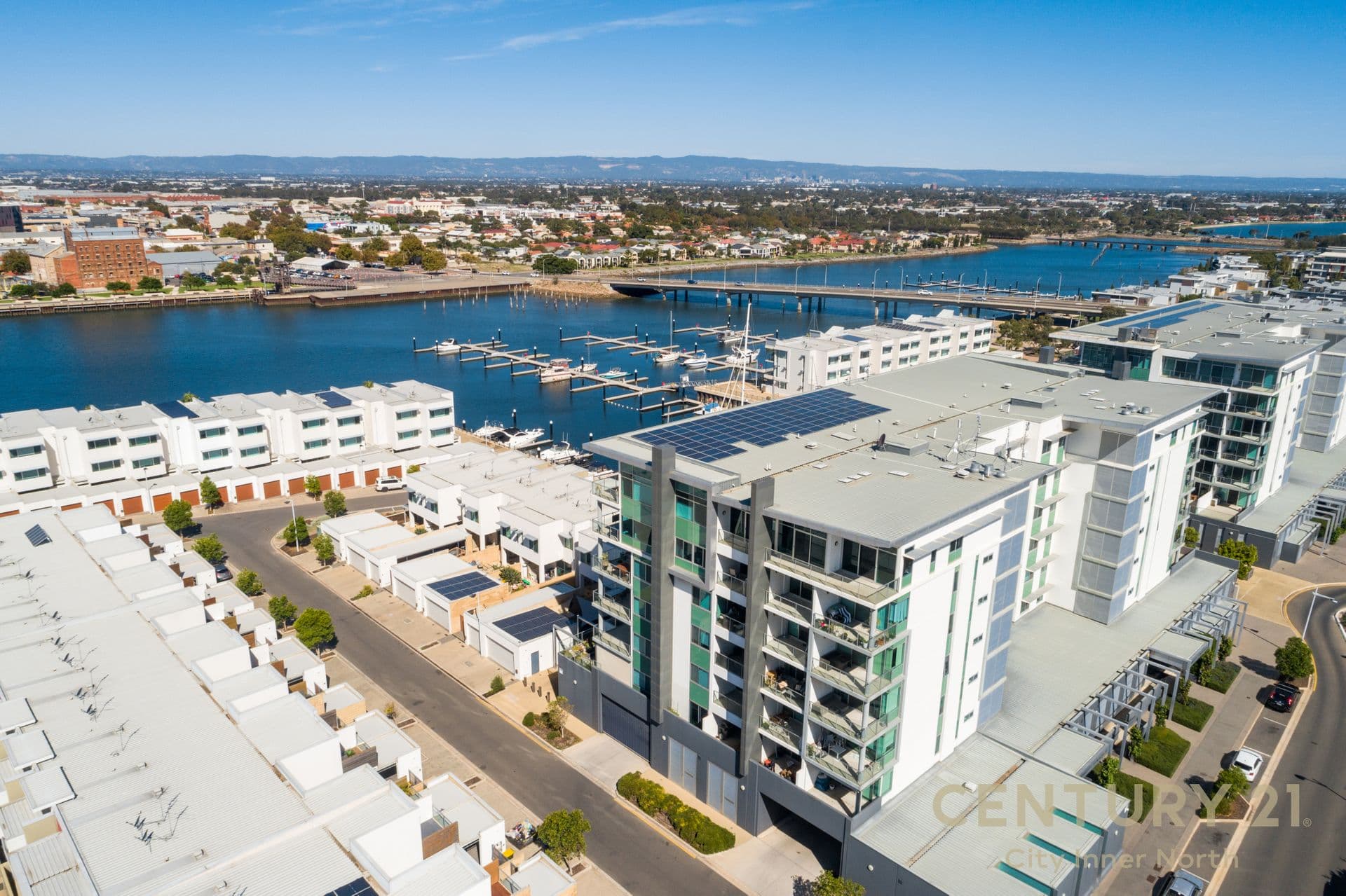 305/2-6 Pilla Avenue, New Port - Thumbnail 2