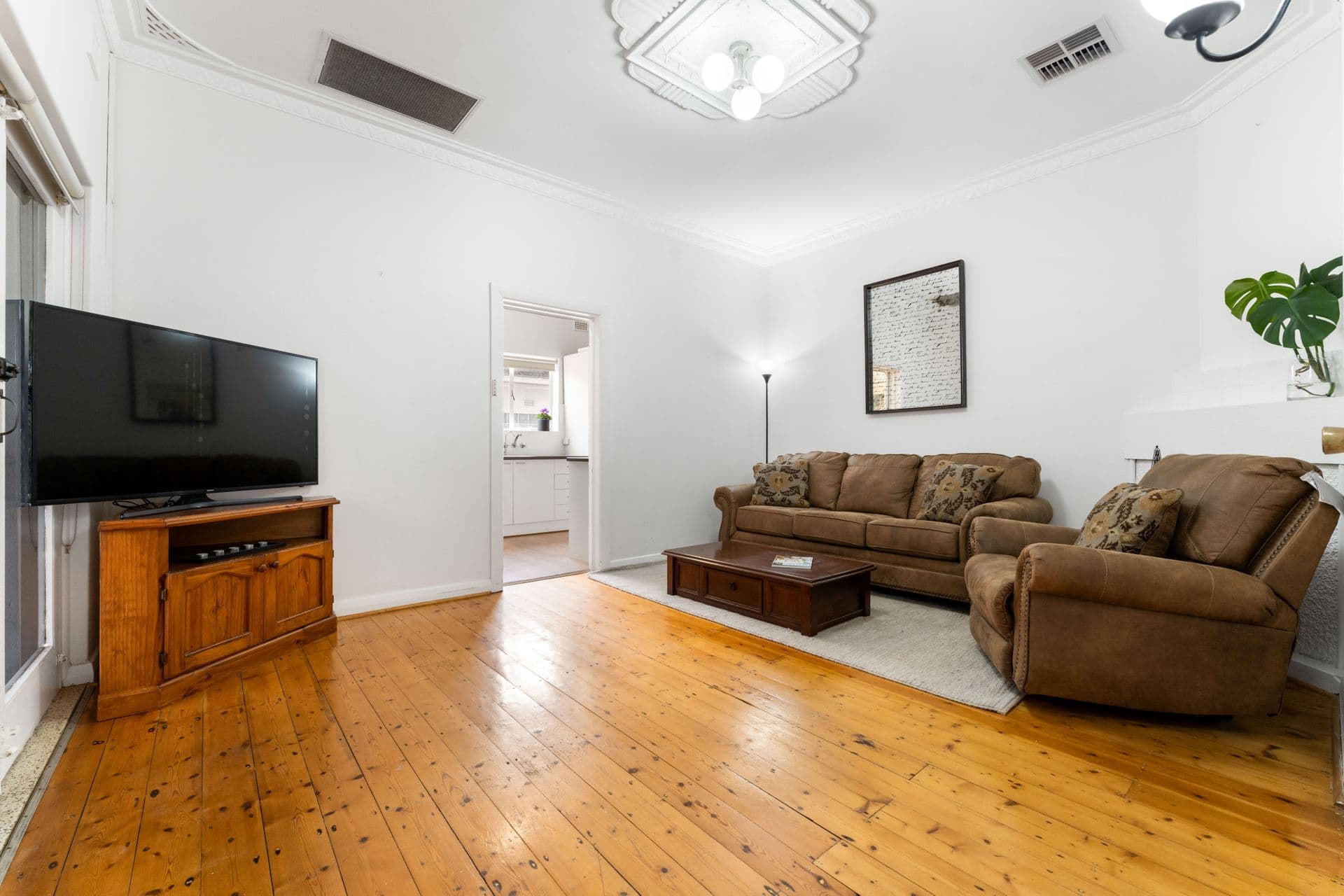 10 Warwick Street, Enfield, SA, 5085, Enfield - Thumbnail 4