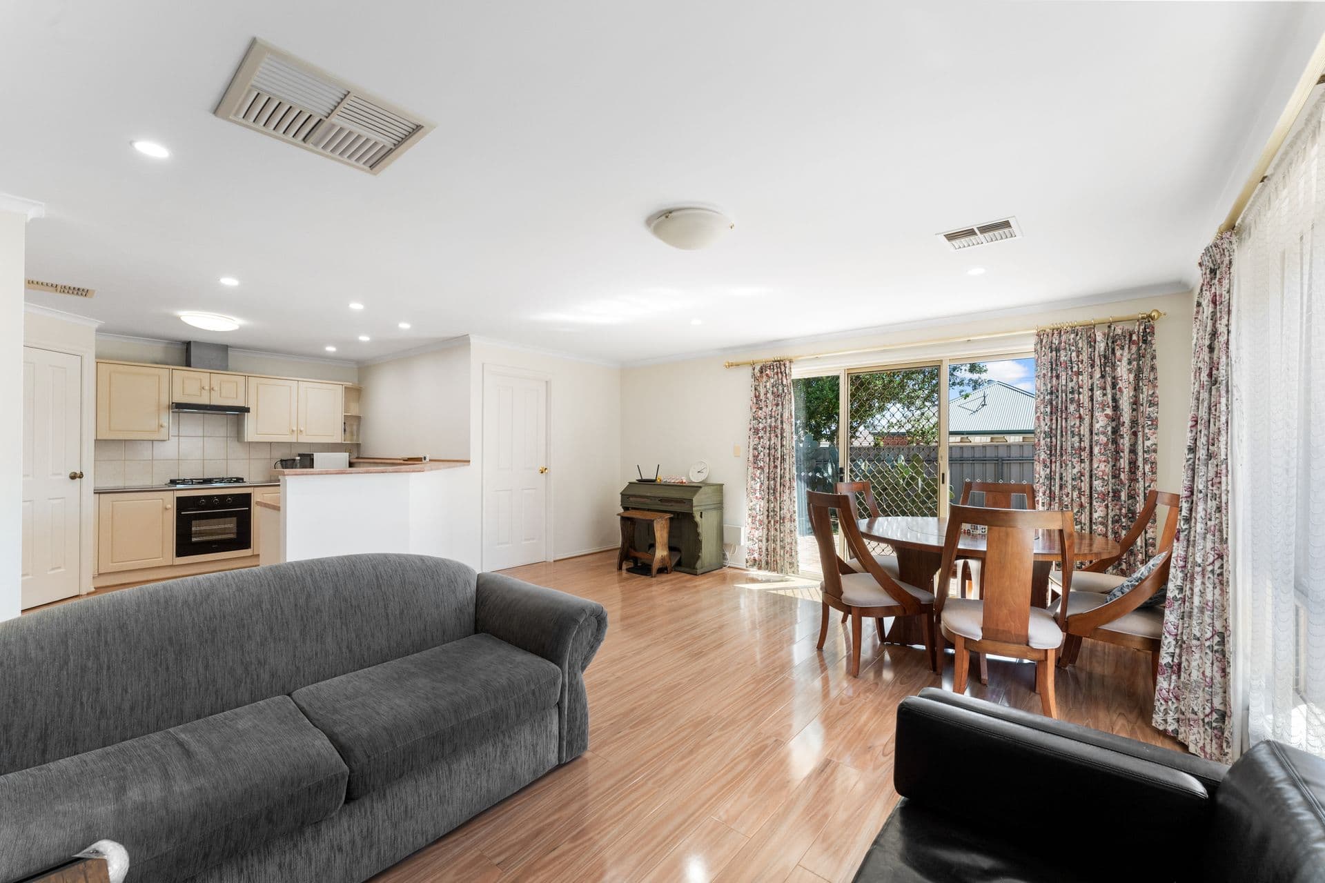 6 Hoad Ct, Enfield, SA, 5085, Enfield - Thumbnail 3