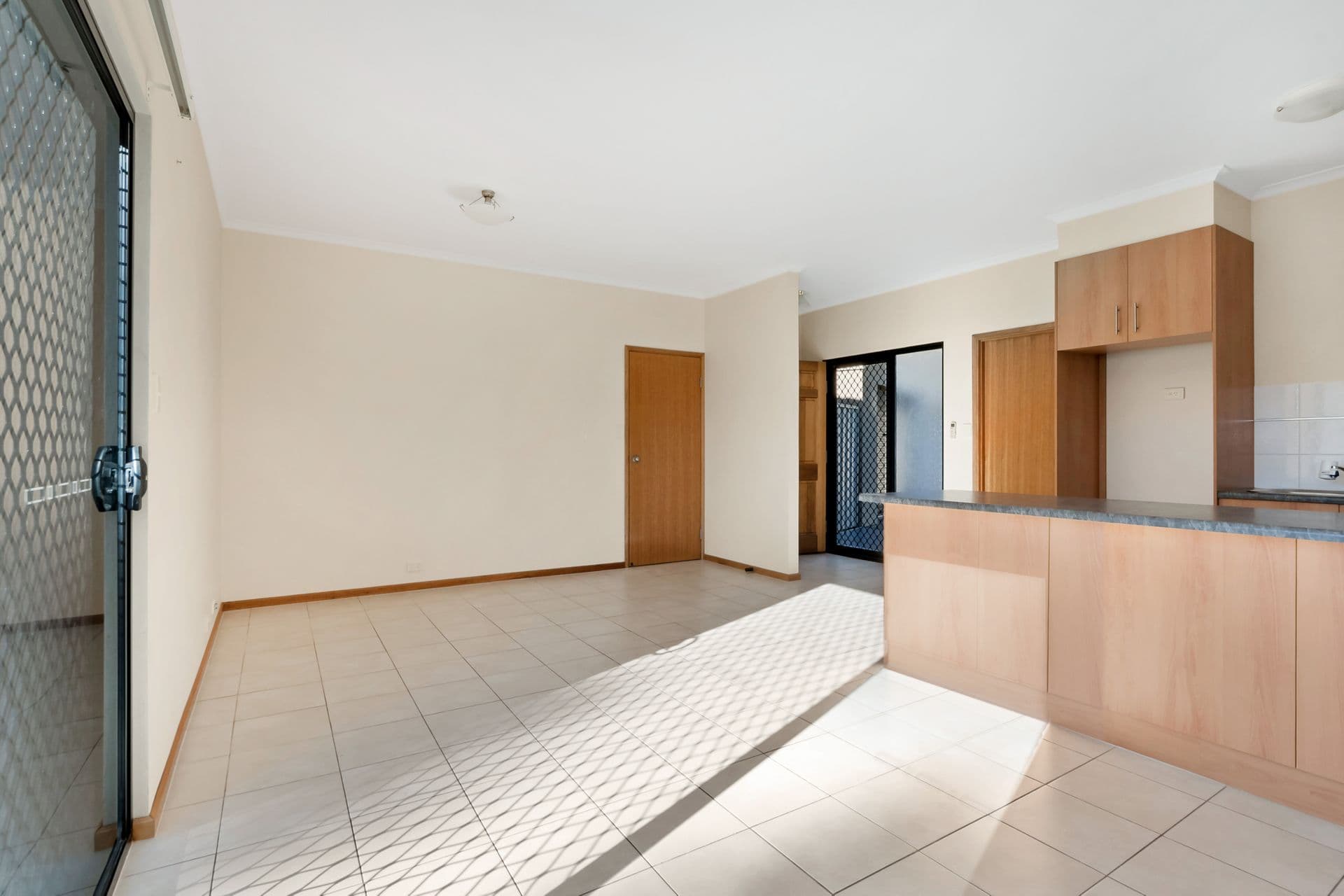 1/2 Mildura Court, Hope Valley, SA, 5090, Hope Valley - Thumbnail 2