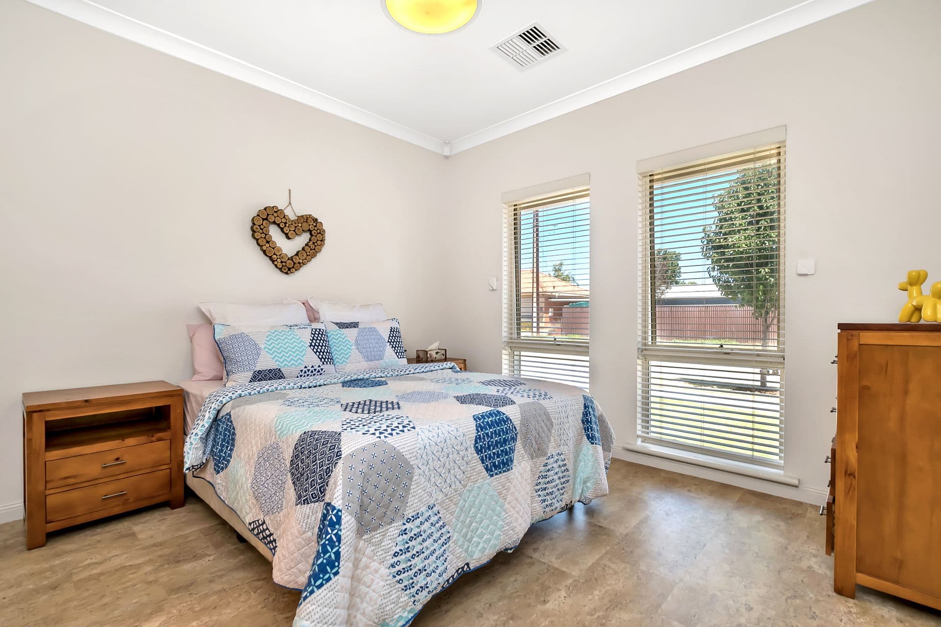 8 Thistle Avenue, Flinders Park, SA, 5025, Flinders Park - Thumbnail 4