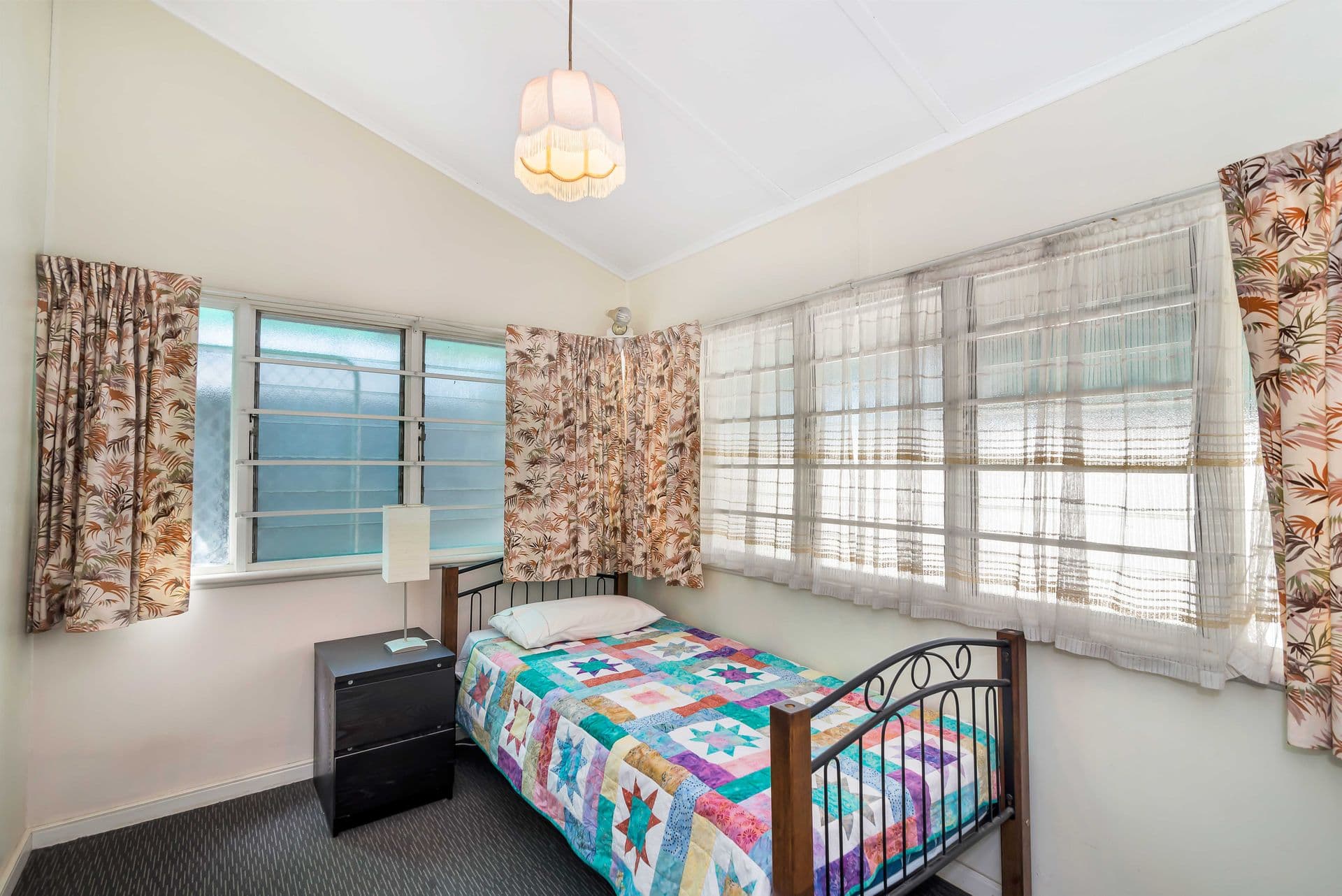61 Holbrooks Road, Flinders Park, SA, 5025, Flinders Park - Thumbnail 3