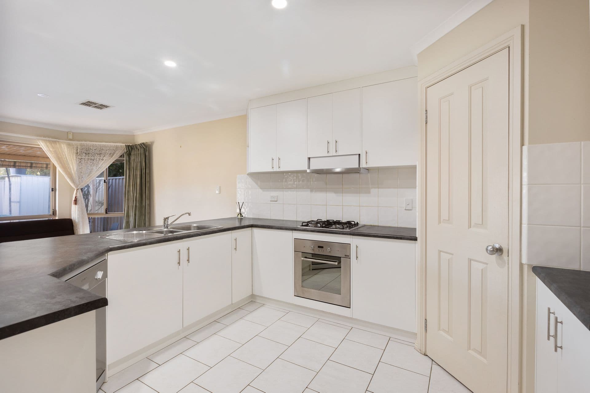 5/394 Henley Beach Road, Lockleys, SA, 5032, Dover Gardens - Thumbnail 4